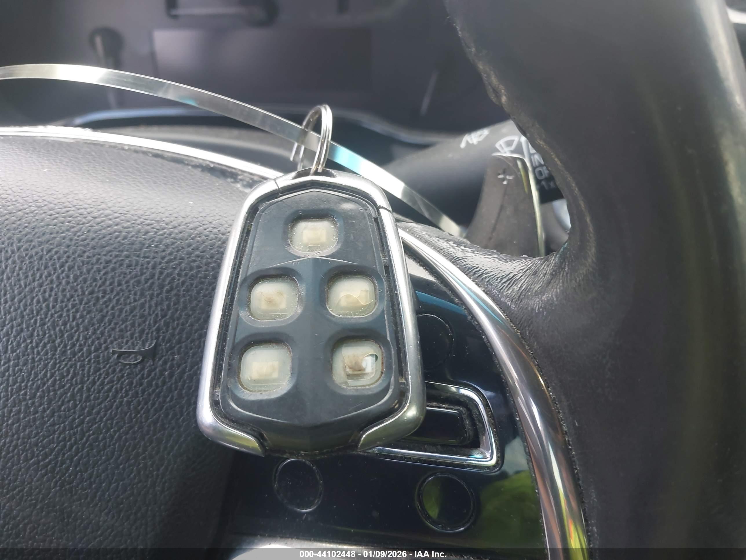CADILLAC CTS image 11