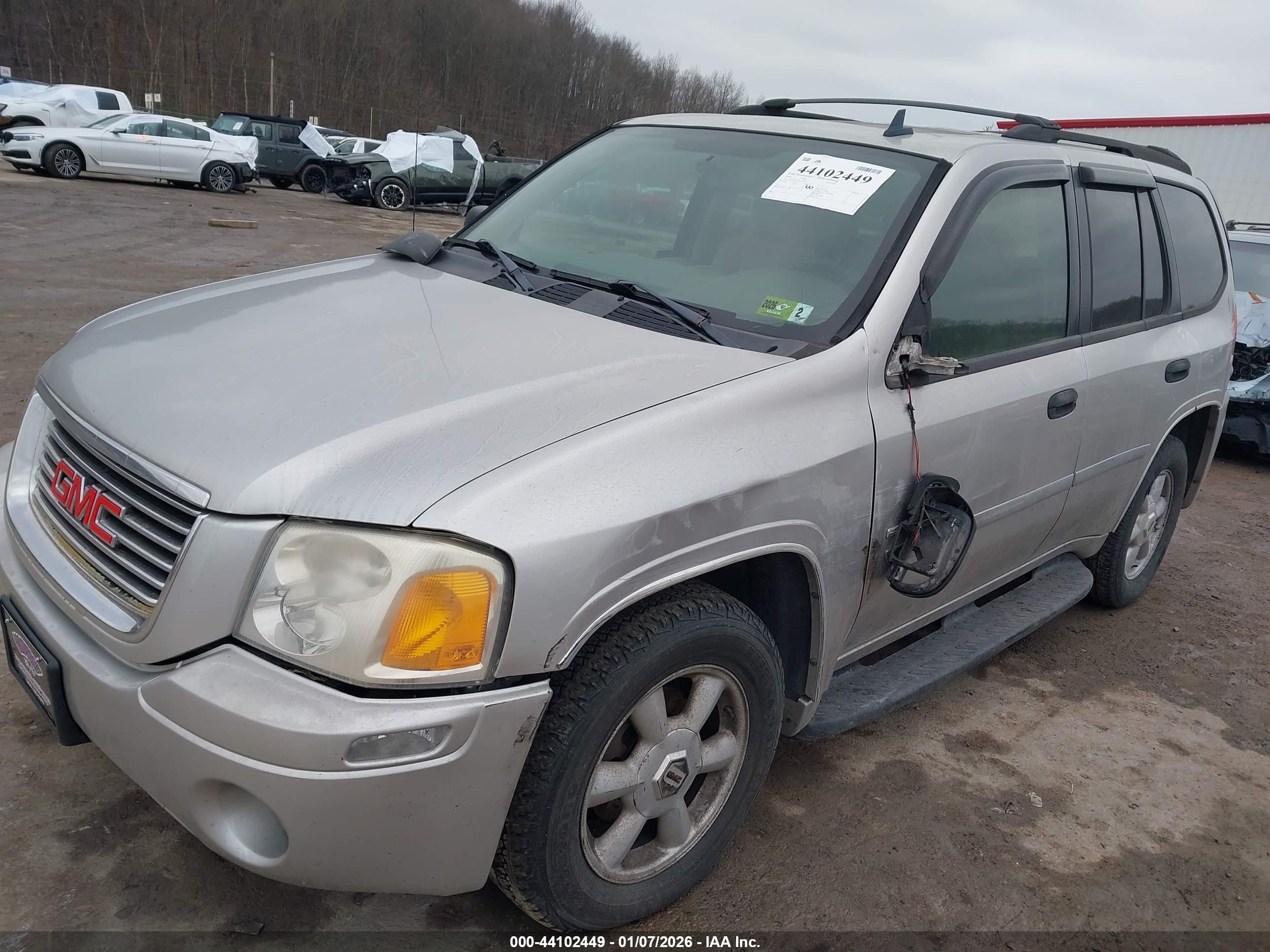 GMC ENVOY image 2