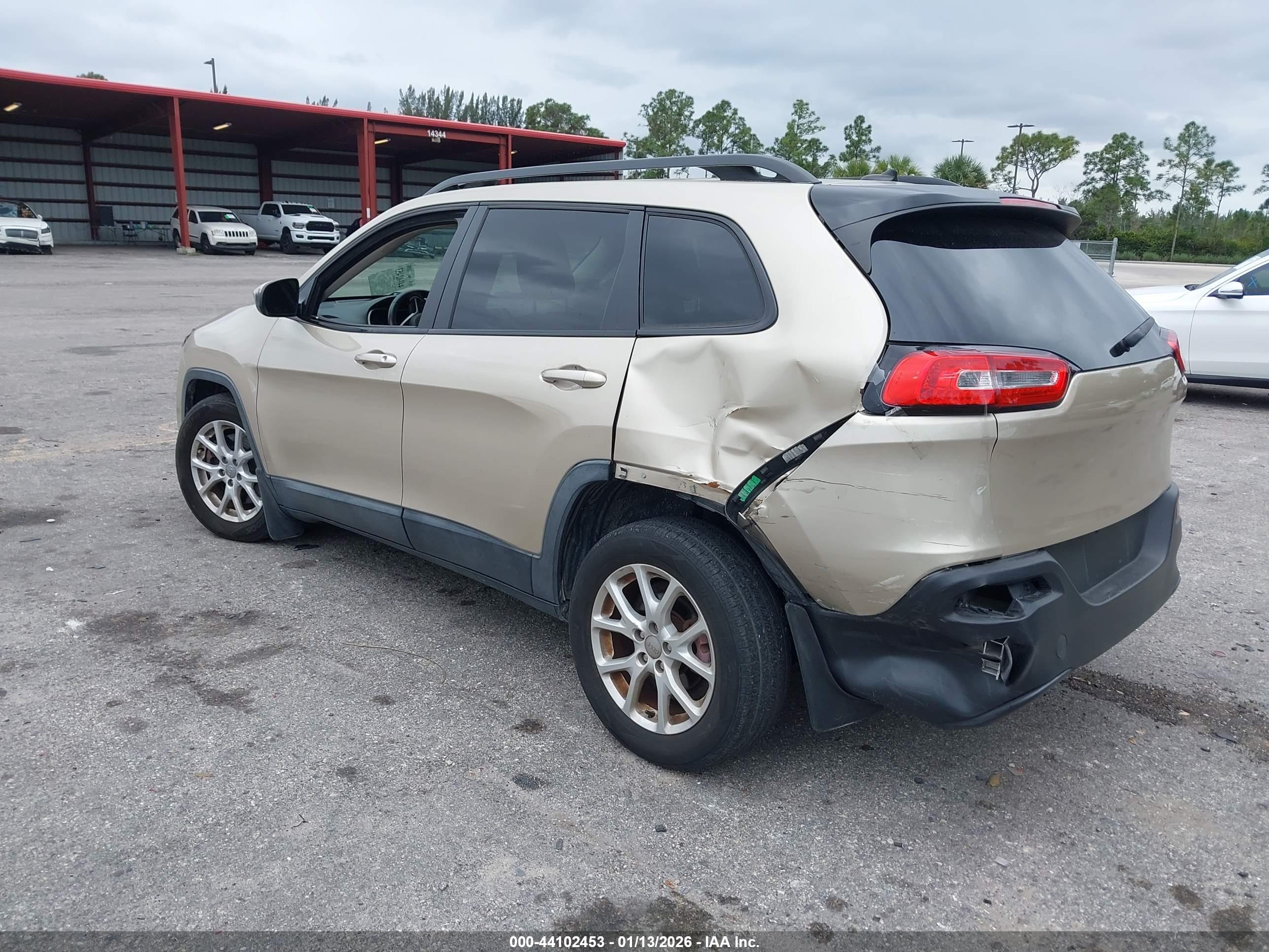 JEEP CHEROKEE image 3