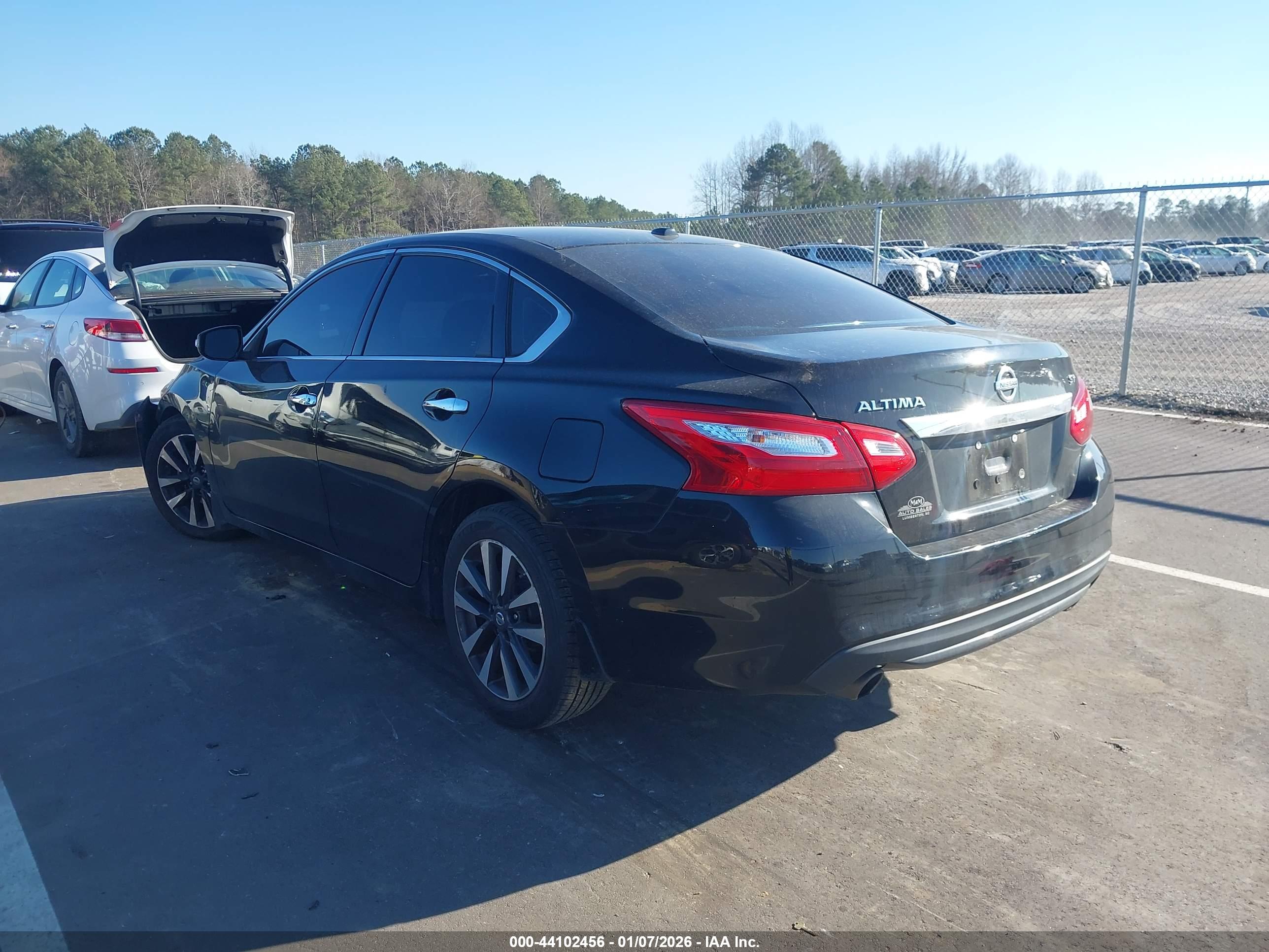 NISSAN ALTIMA image 3