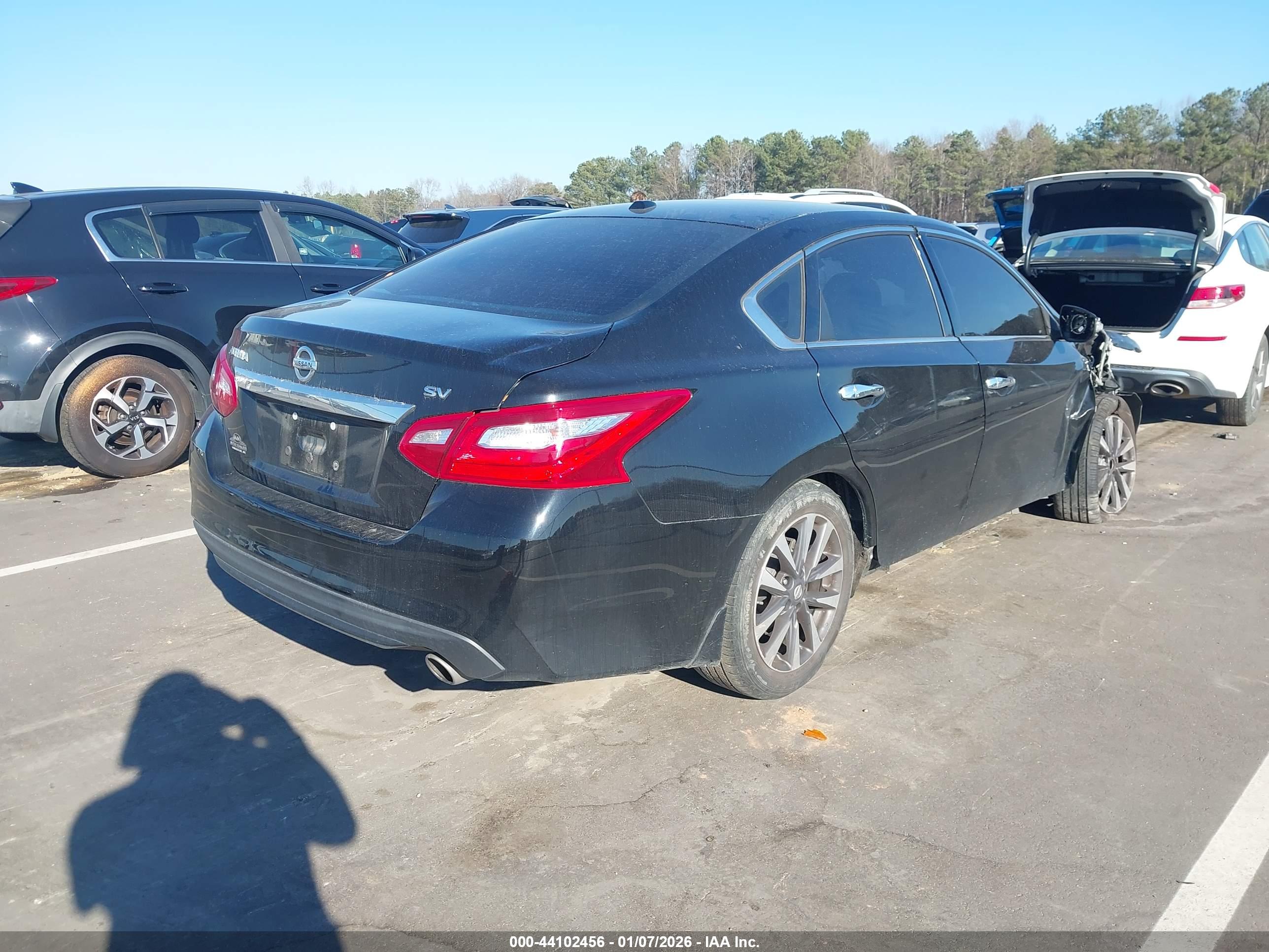NISSAN ALTIMA image 4
