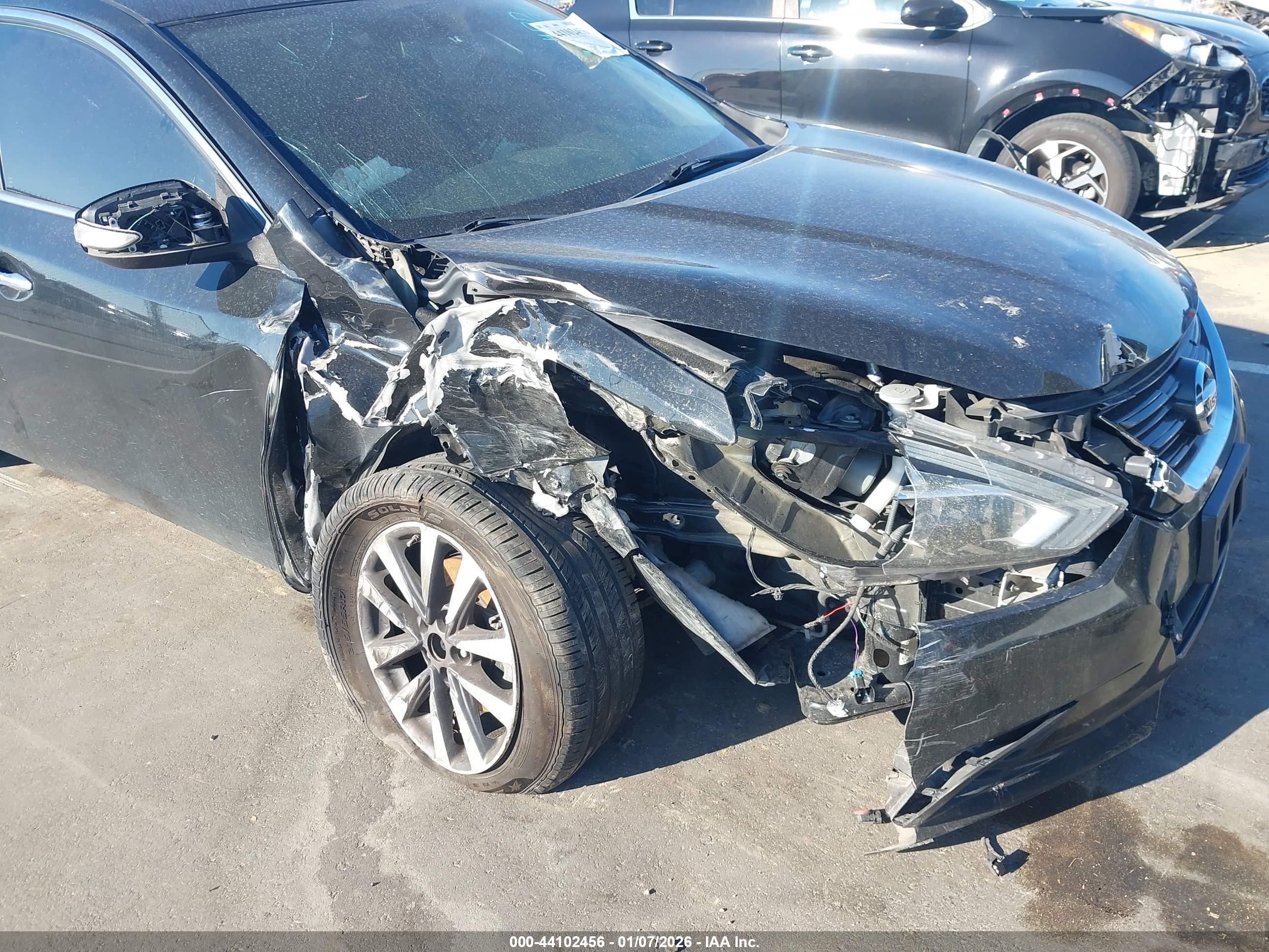 NISSAN ALTIMA image 6