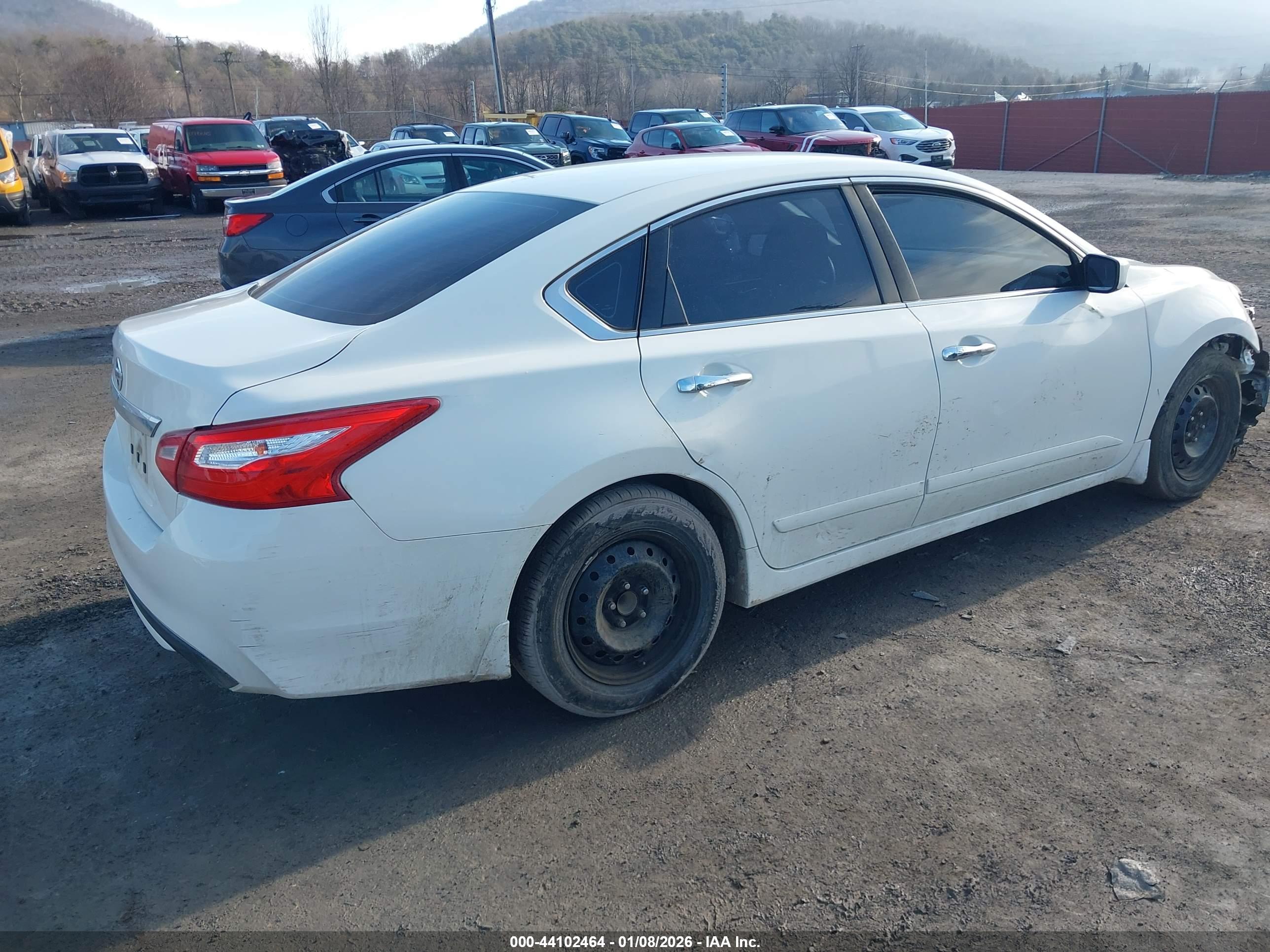 NISSAN ALTIMA image 4