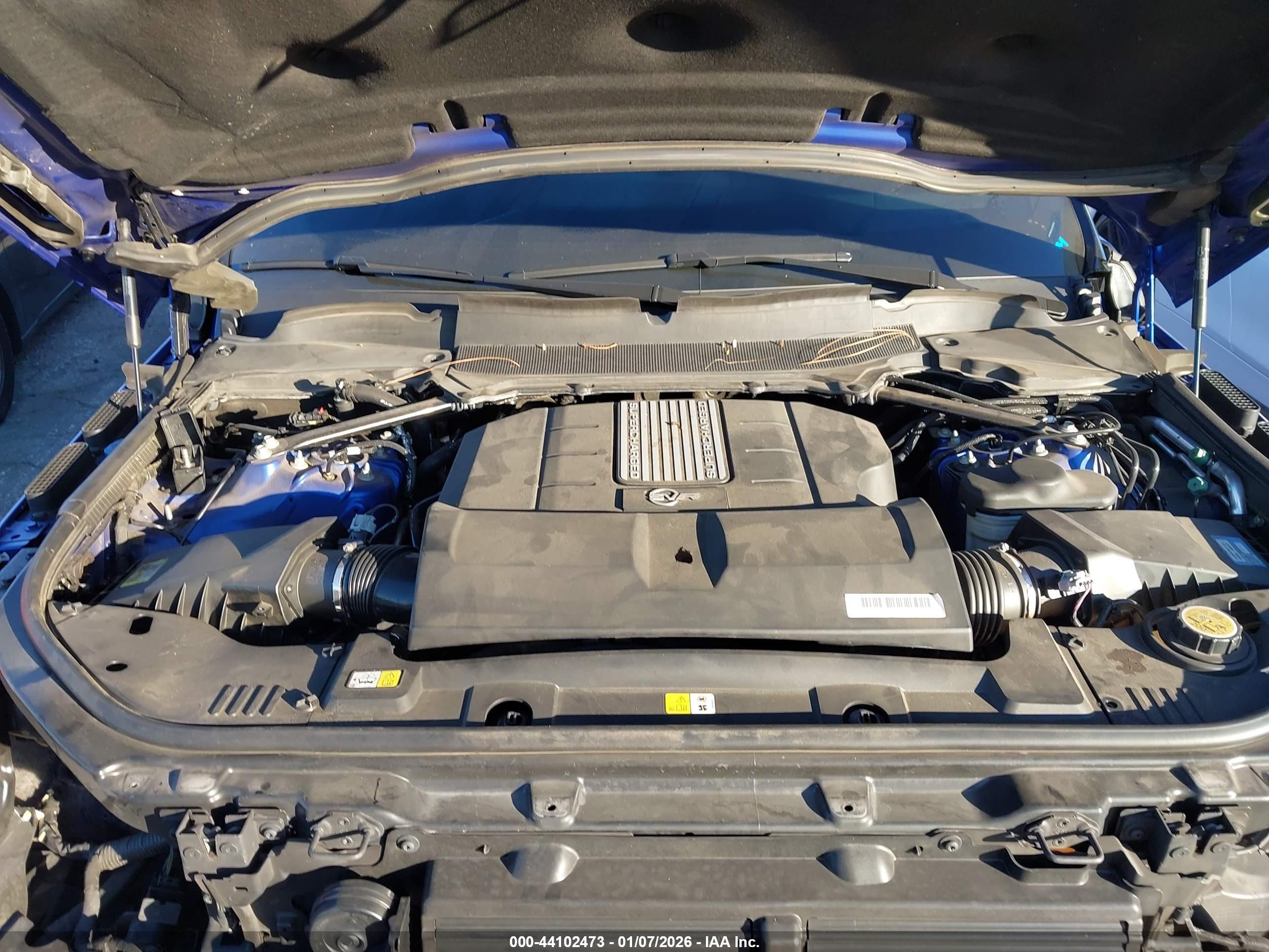 LAND ROVER image 10