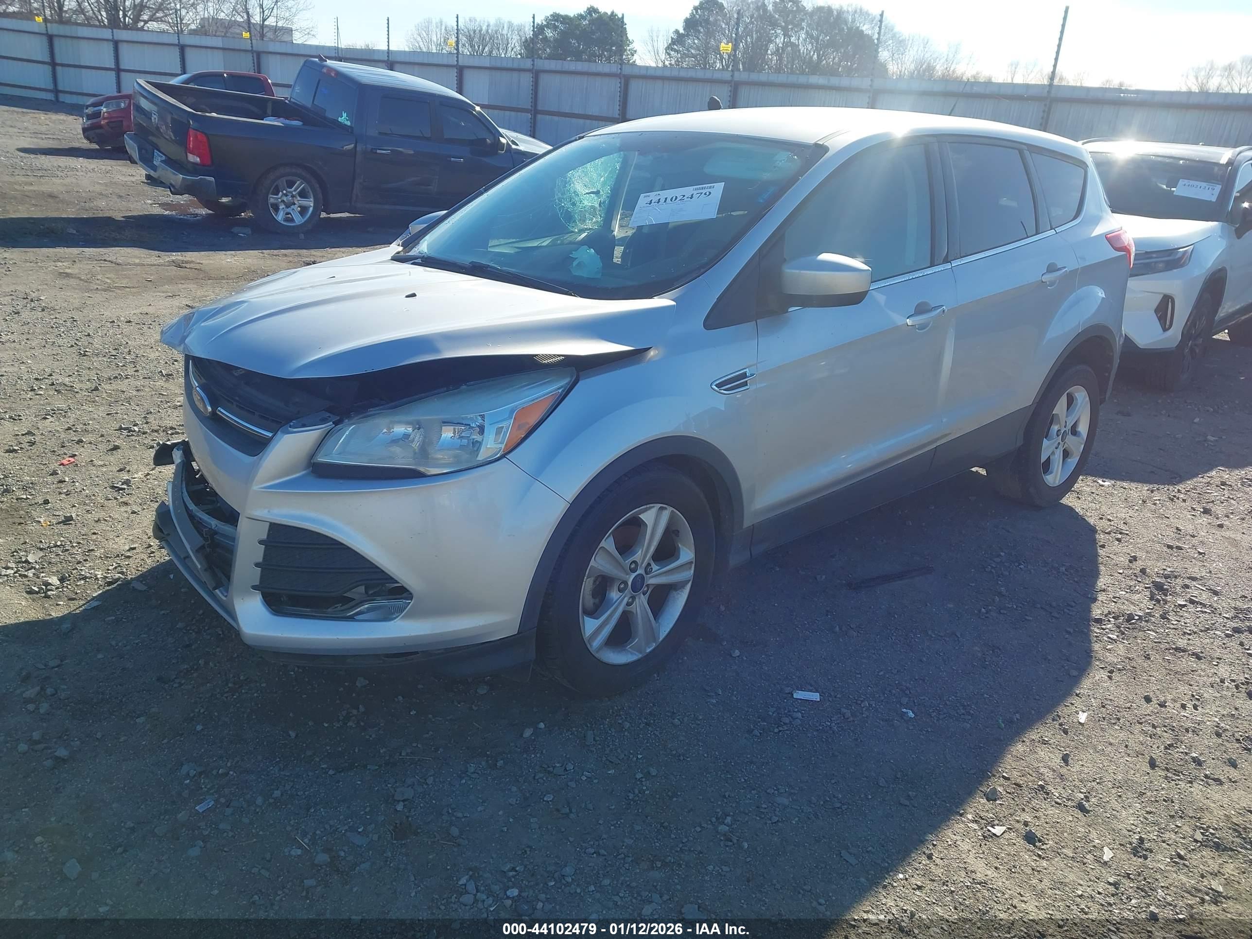FORD ESCAPE image 2