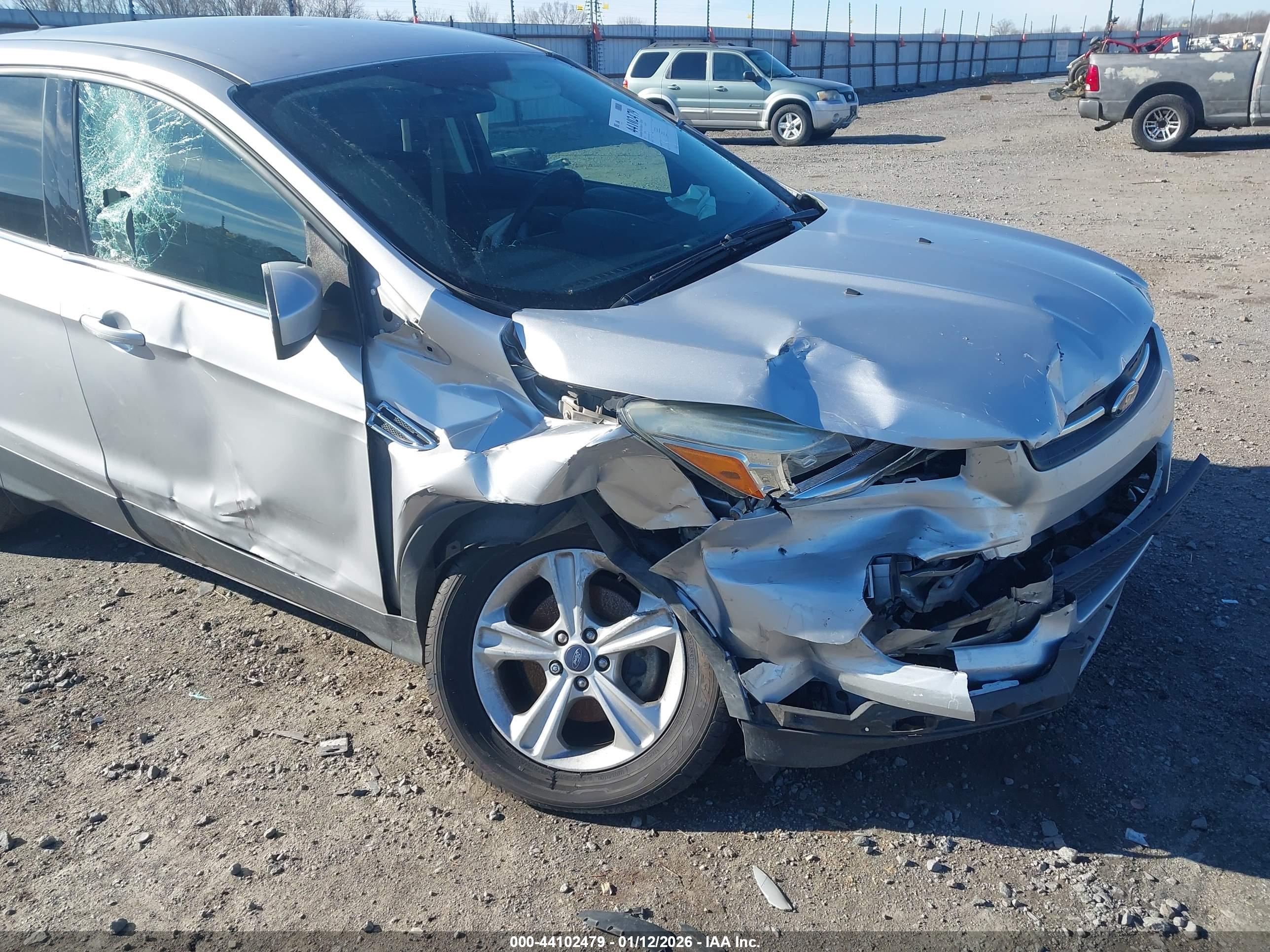 FORD ESCAPE image 6