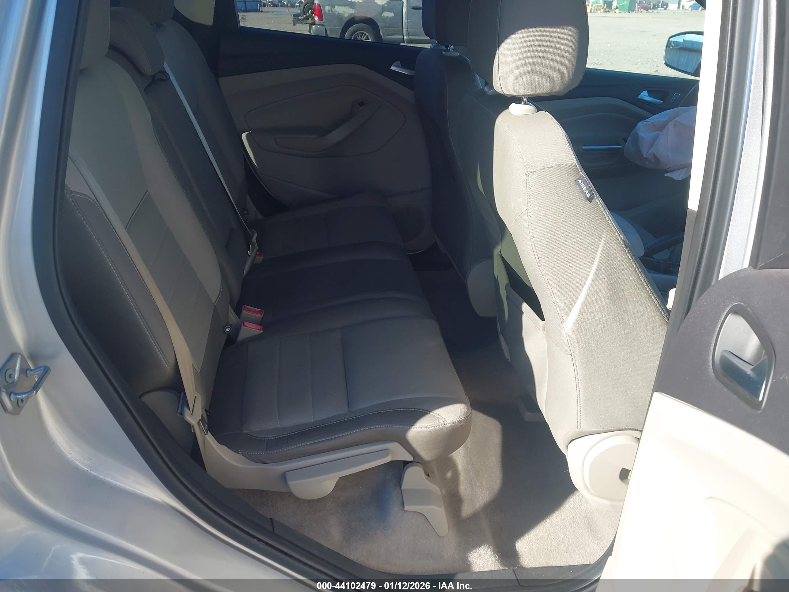 FORD ESCAPE image 8
