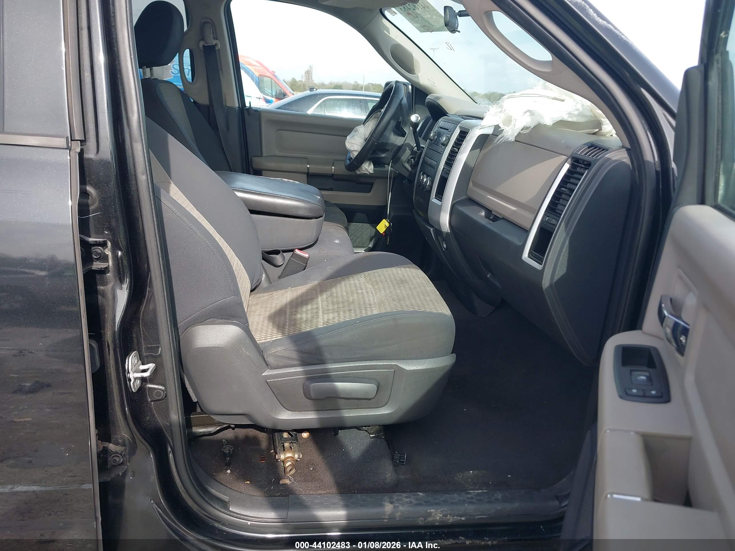 DODGE RAM image 5