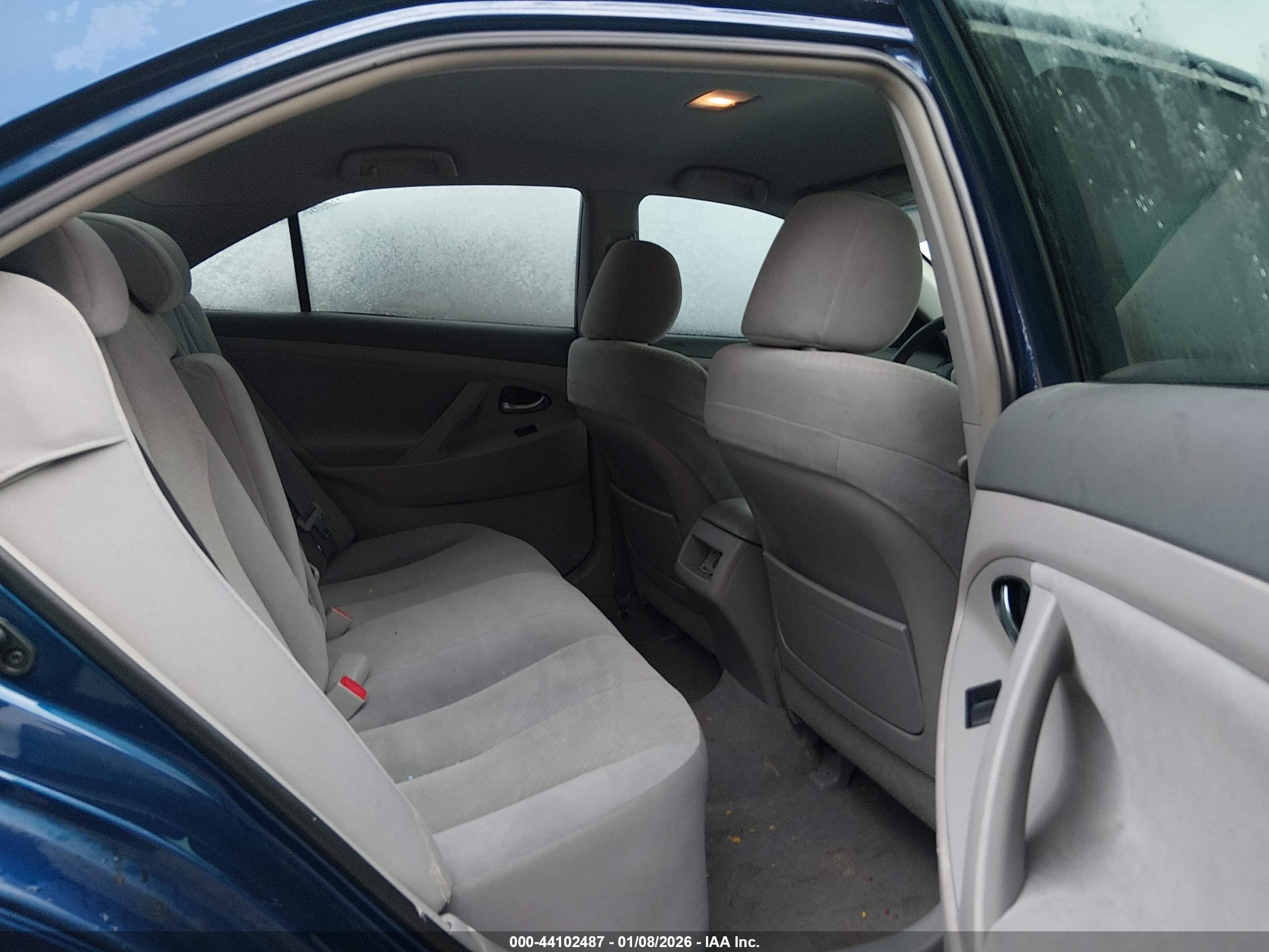 TOYOTA CAMRY image 8