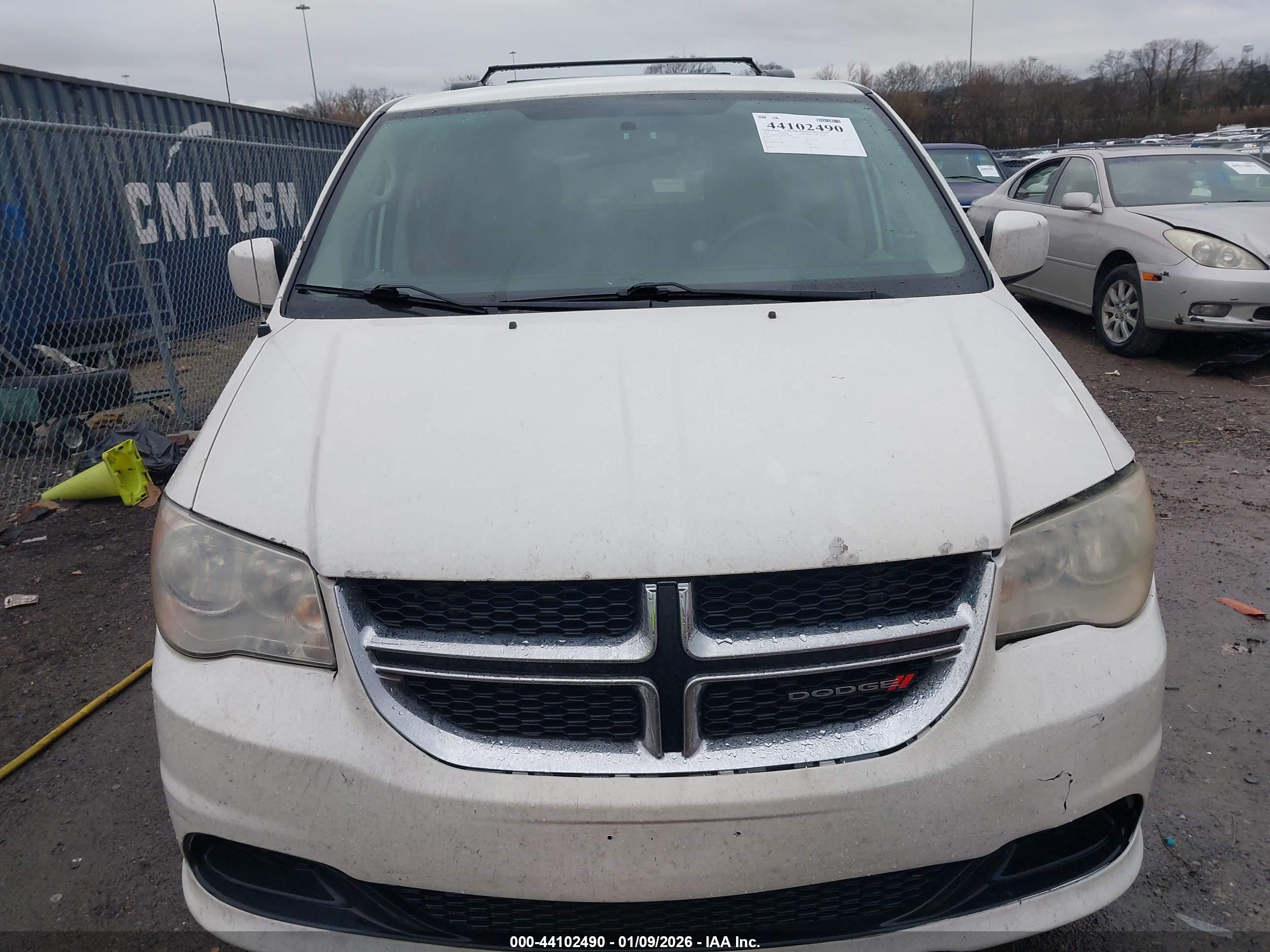 DODGE GRAND image 6