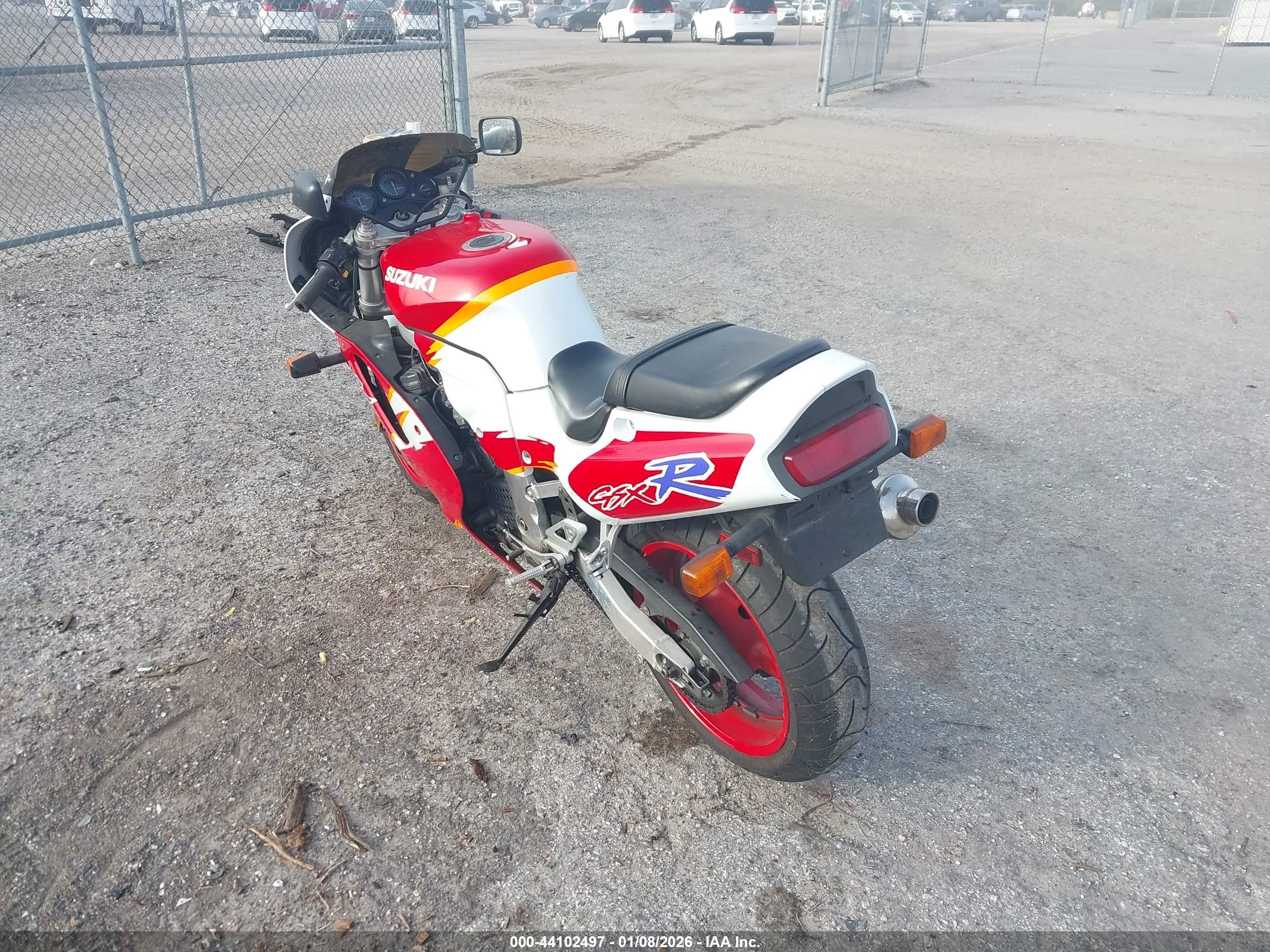 SUZUKI GSX-R600 image 3