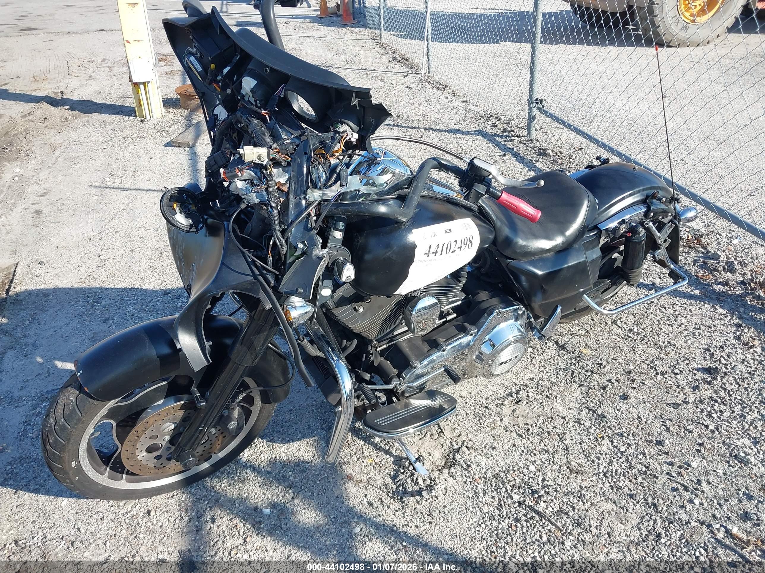 HARLEY-DAVIDSON FLHX image 2
