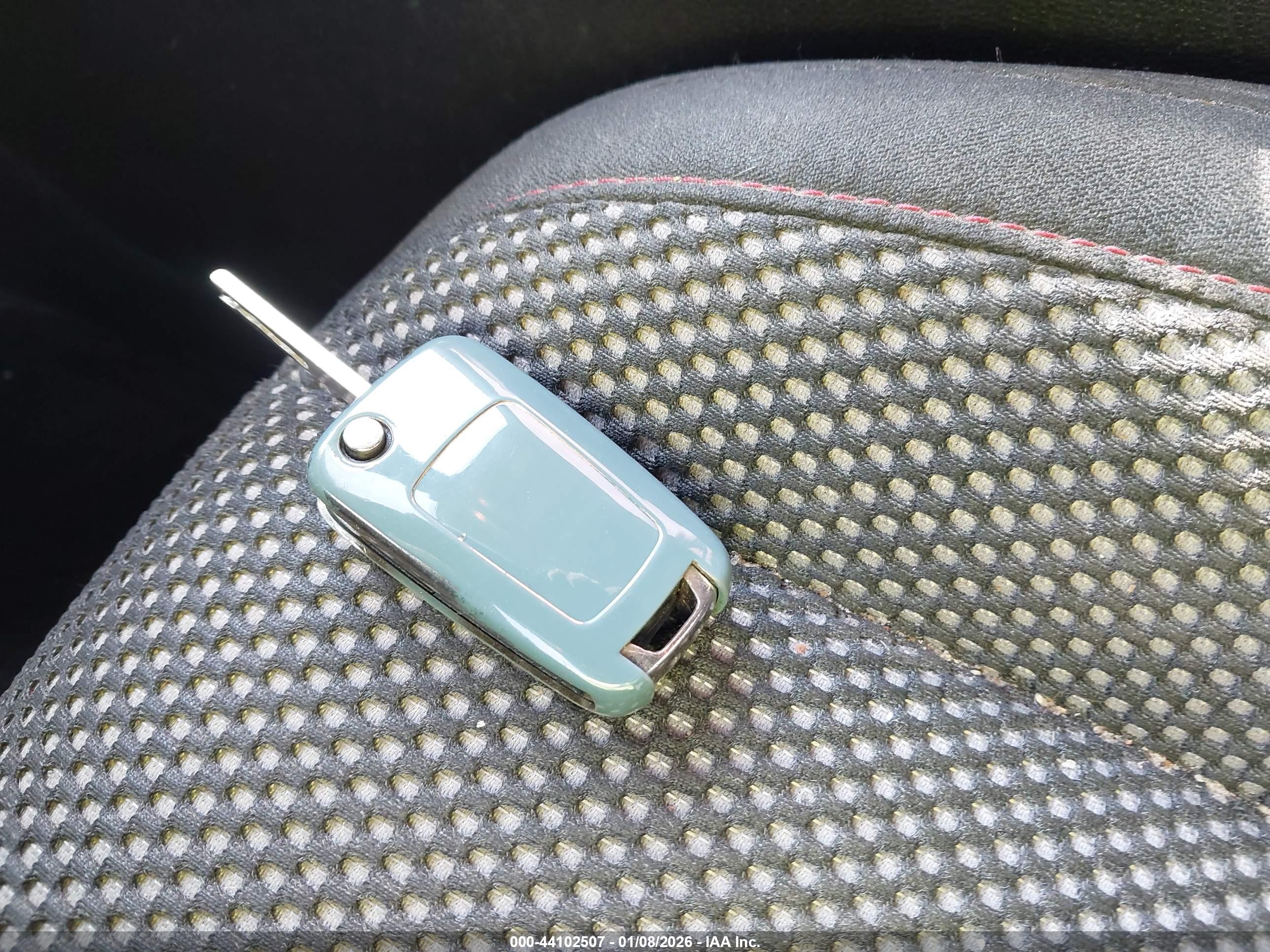 CHEVROLET EQUINOX image 11