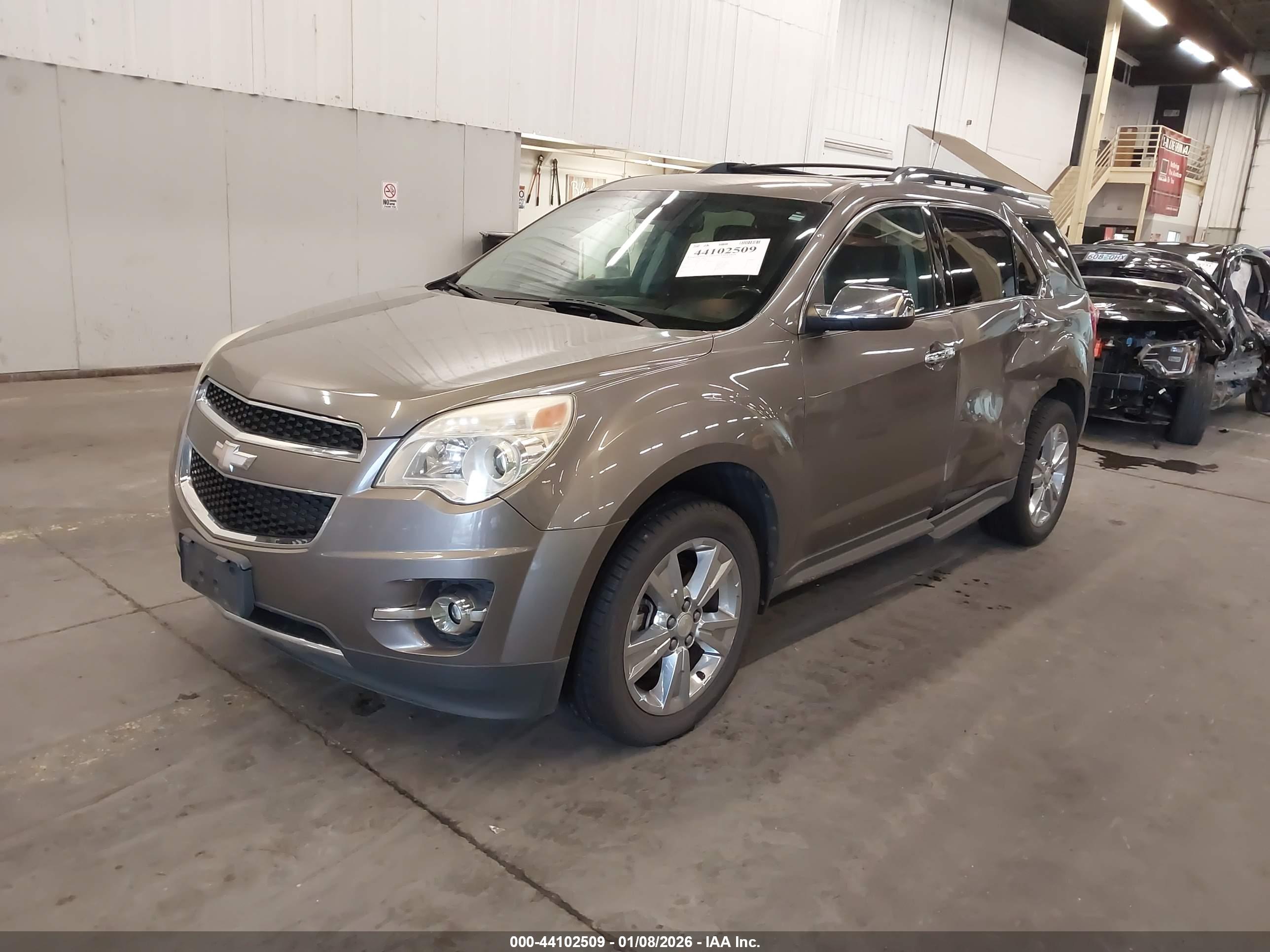 CHEVROLET EQUINOX image 2