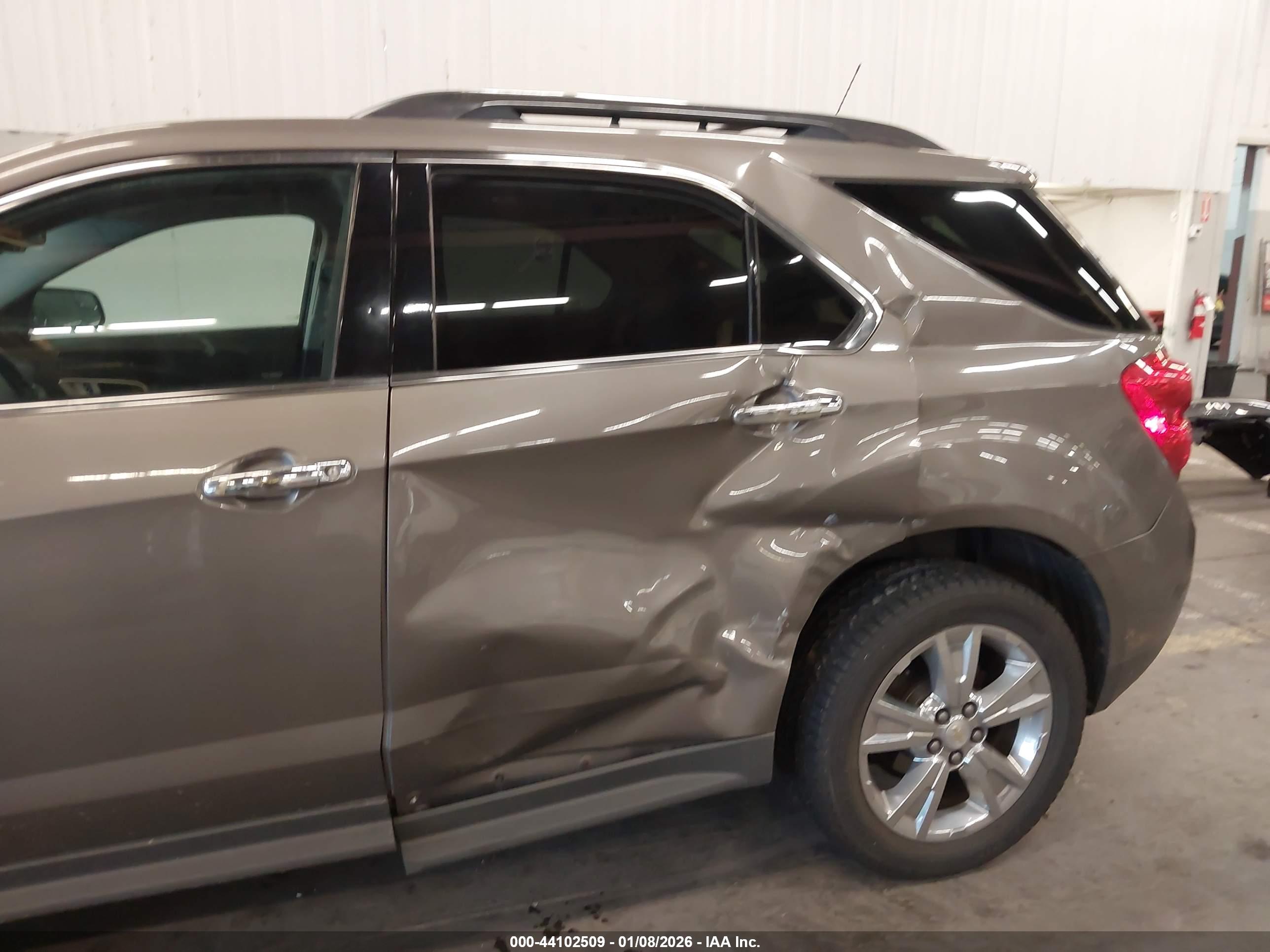 CHEVROLET EQUINOX image 6
