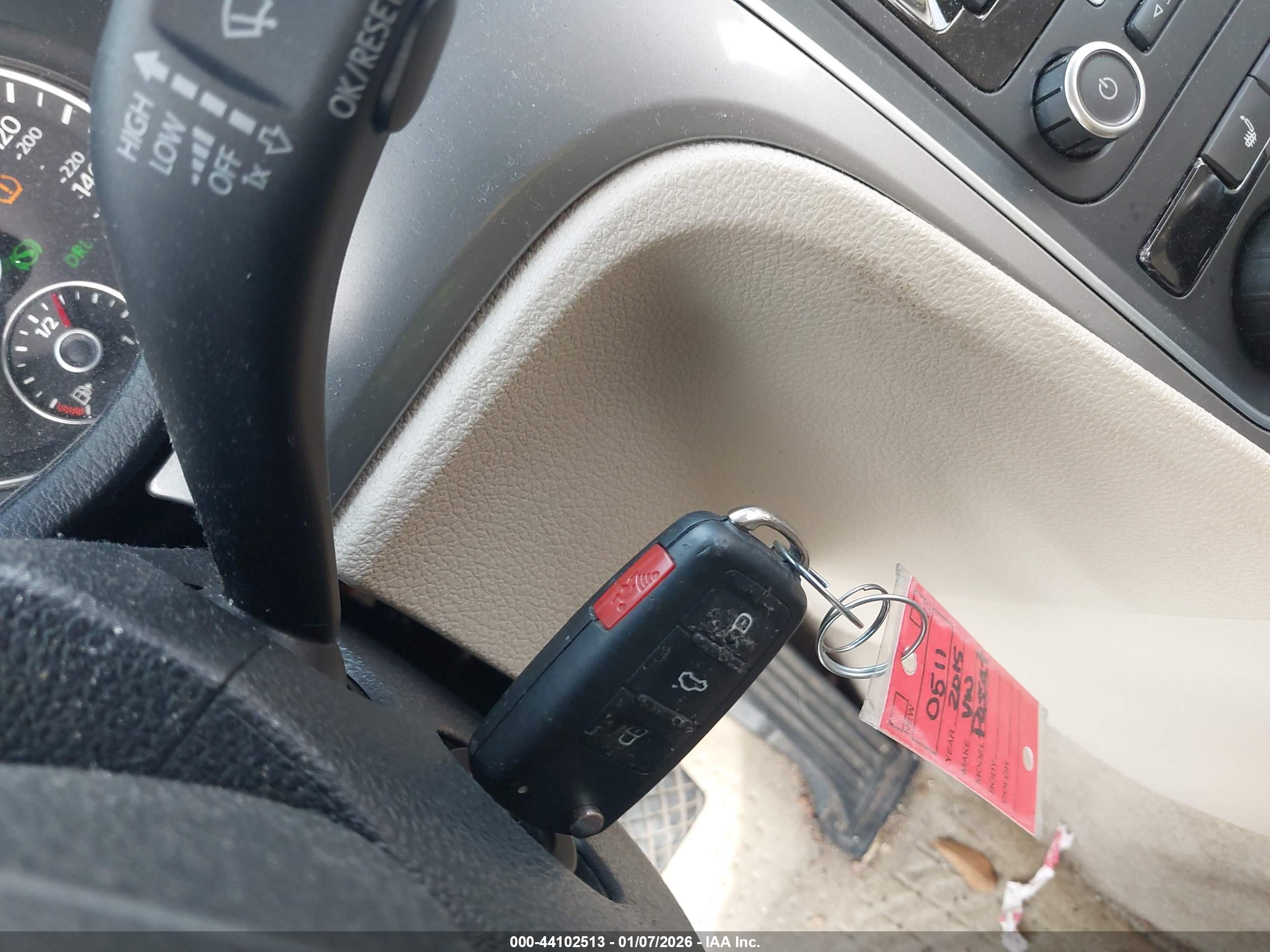 VOLKSWAGEN PASSAT image 11