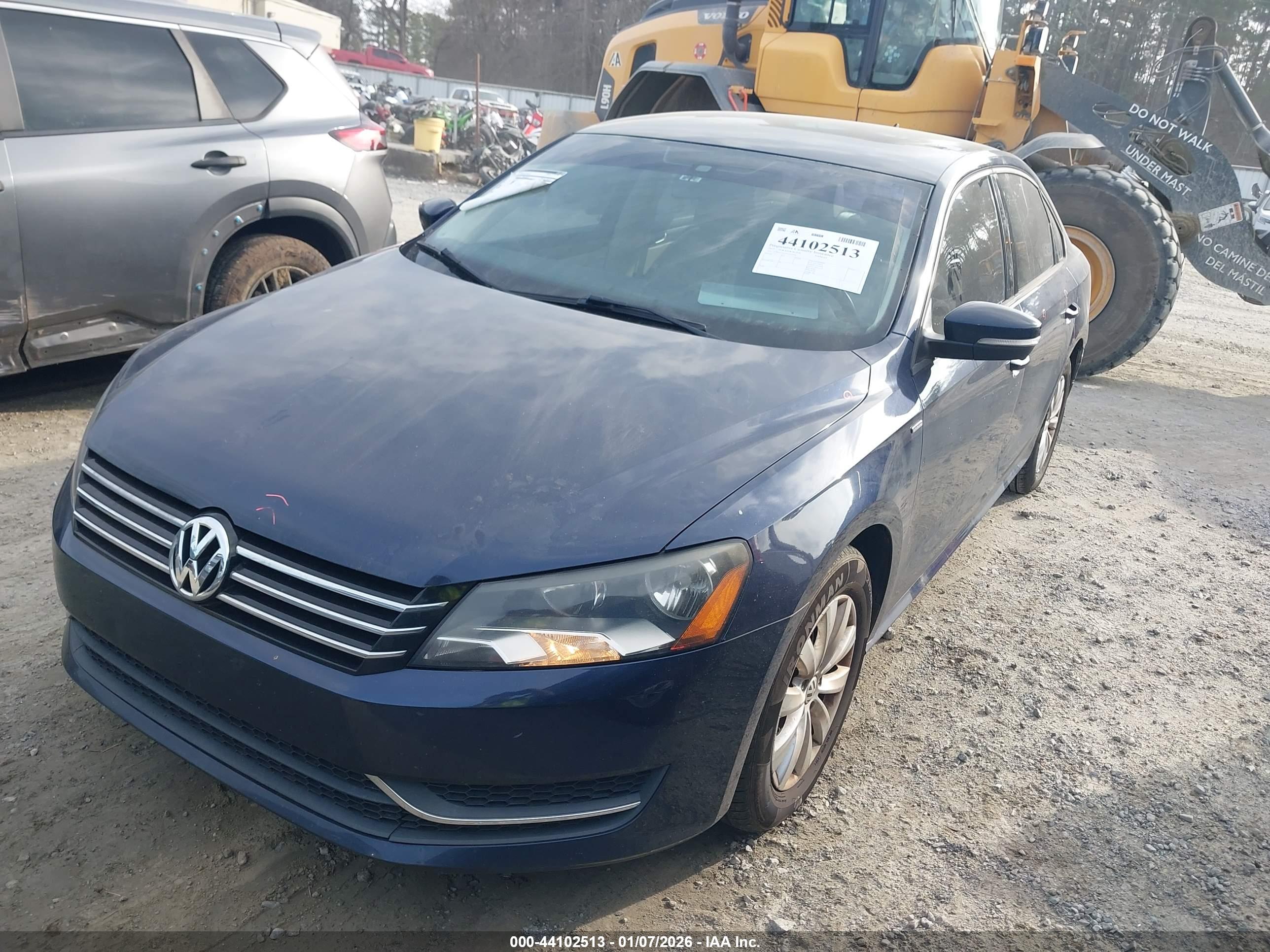 VOLKSWAGEN PASSAT image 2