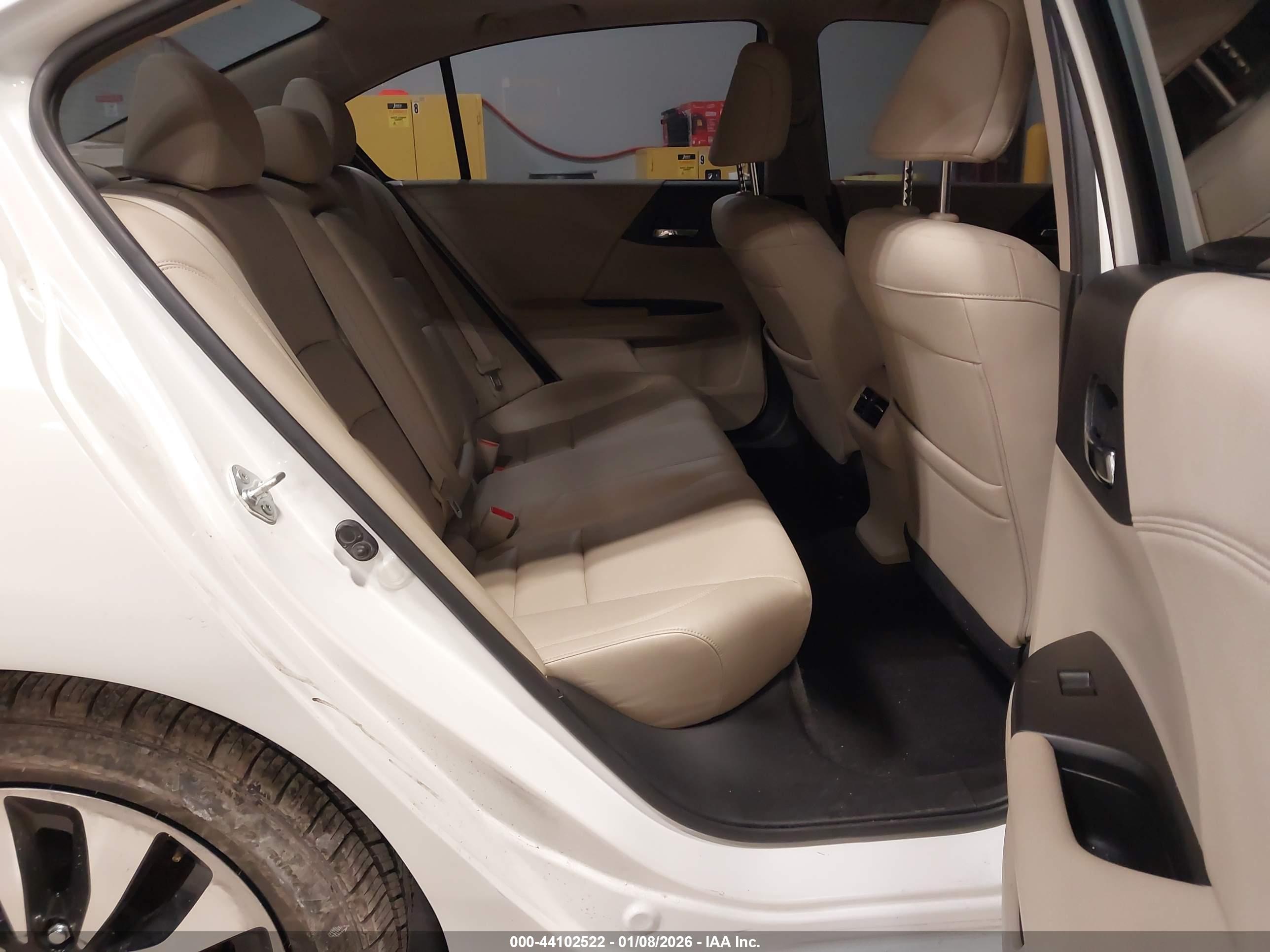 HONDA ACCORD image 8