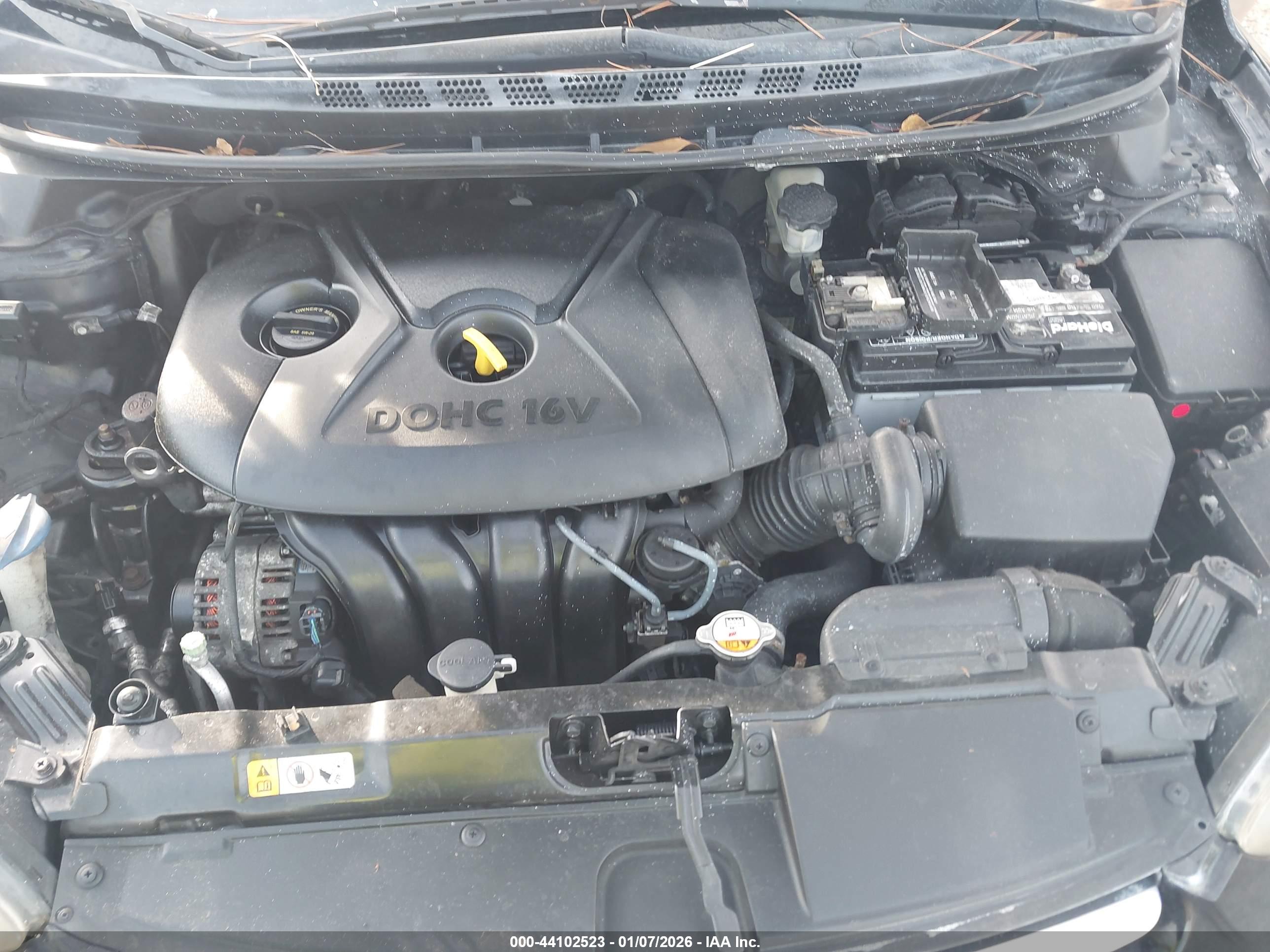 HYUNDAI ELANTRA image 10