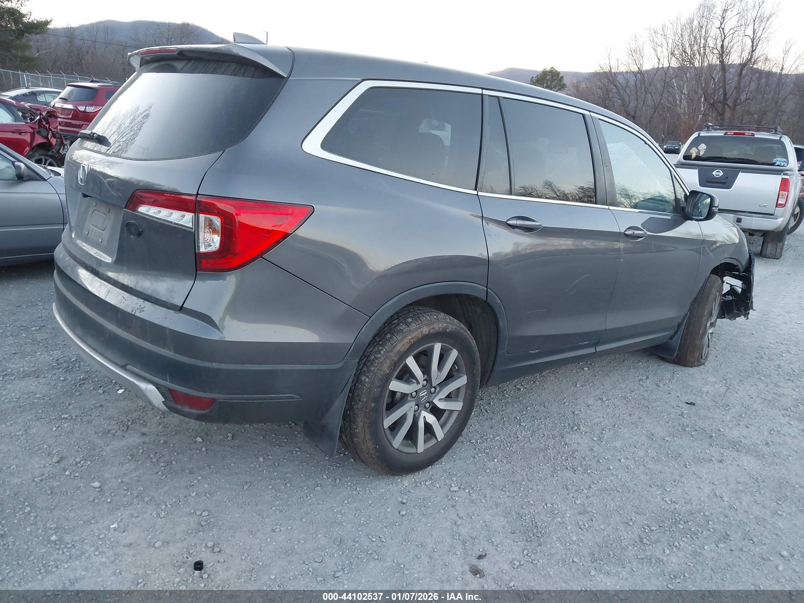 HONDA PILOT image 4