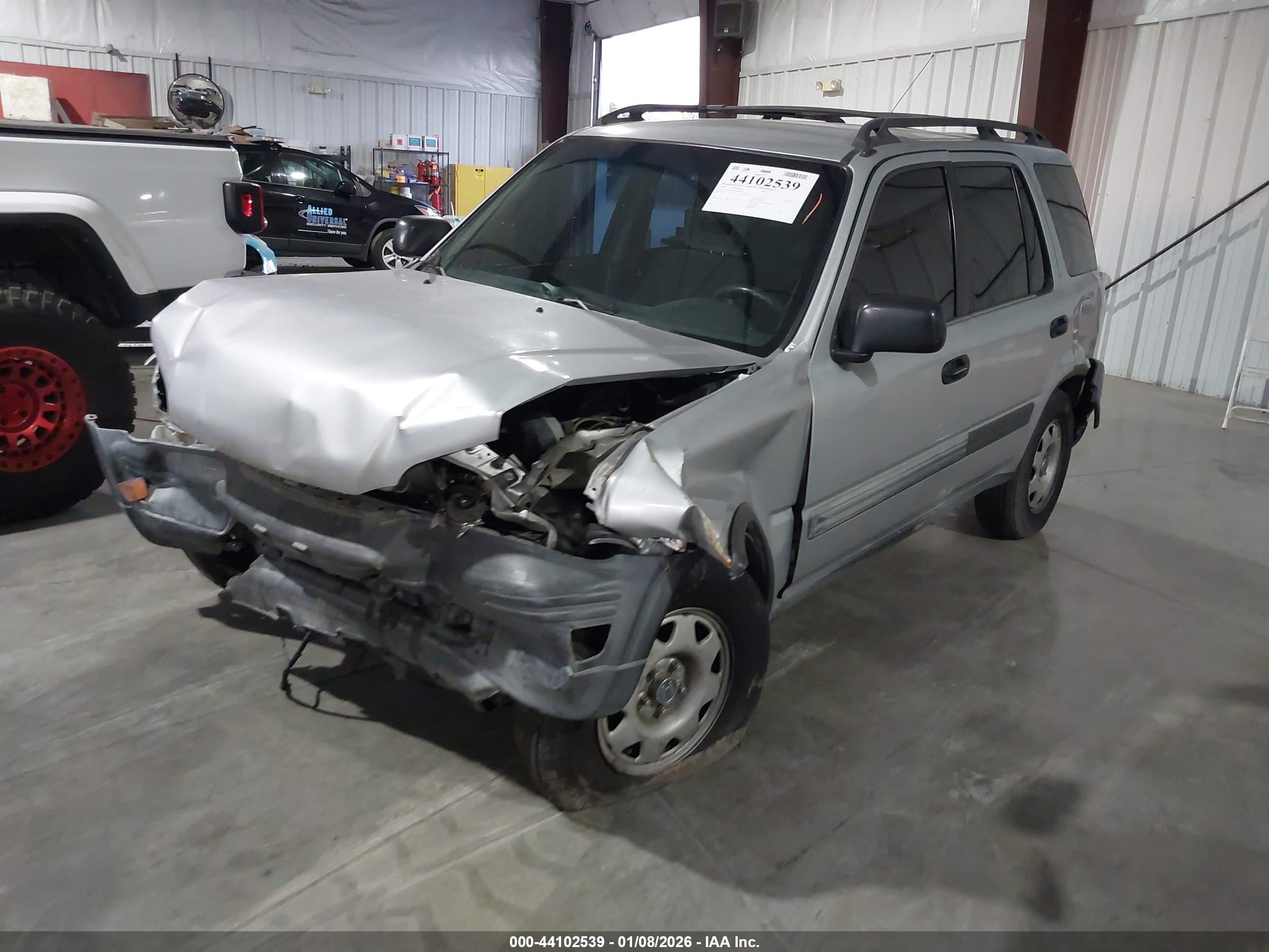 HONDA CR-V image 2