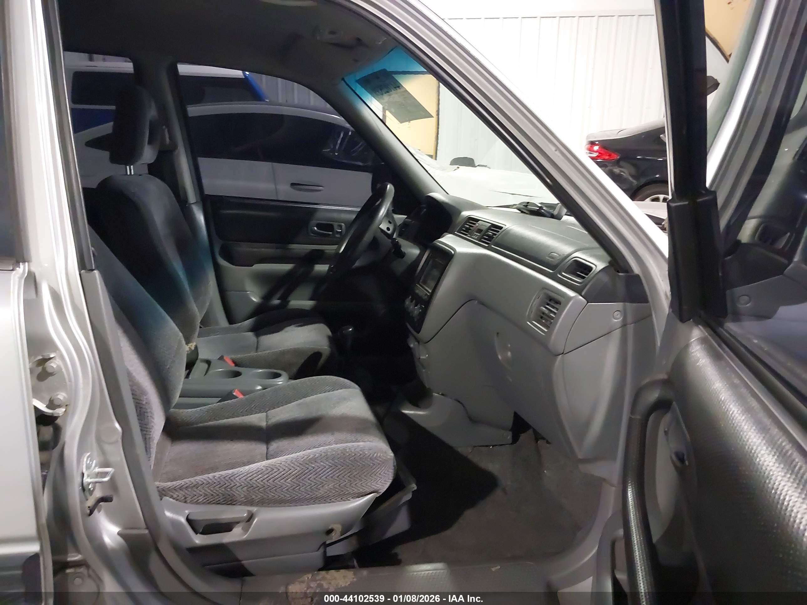 HONDA CR-V image 5