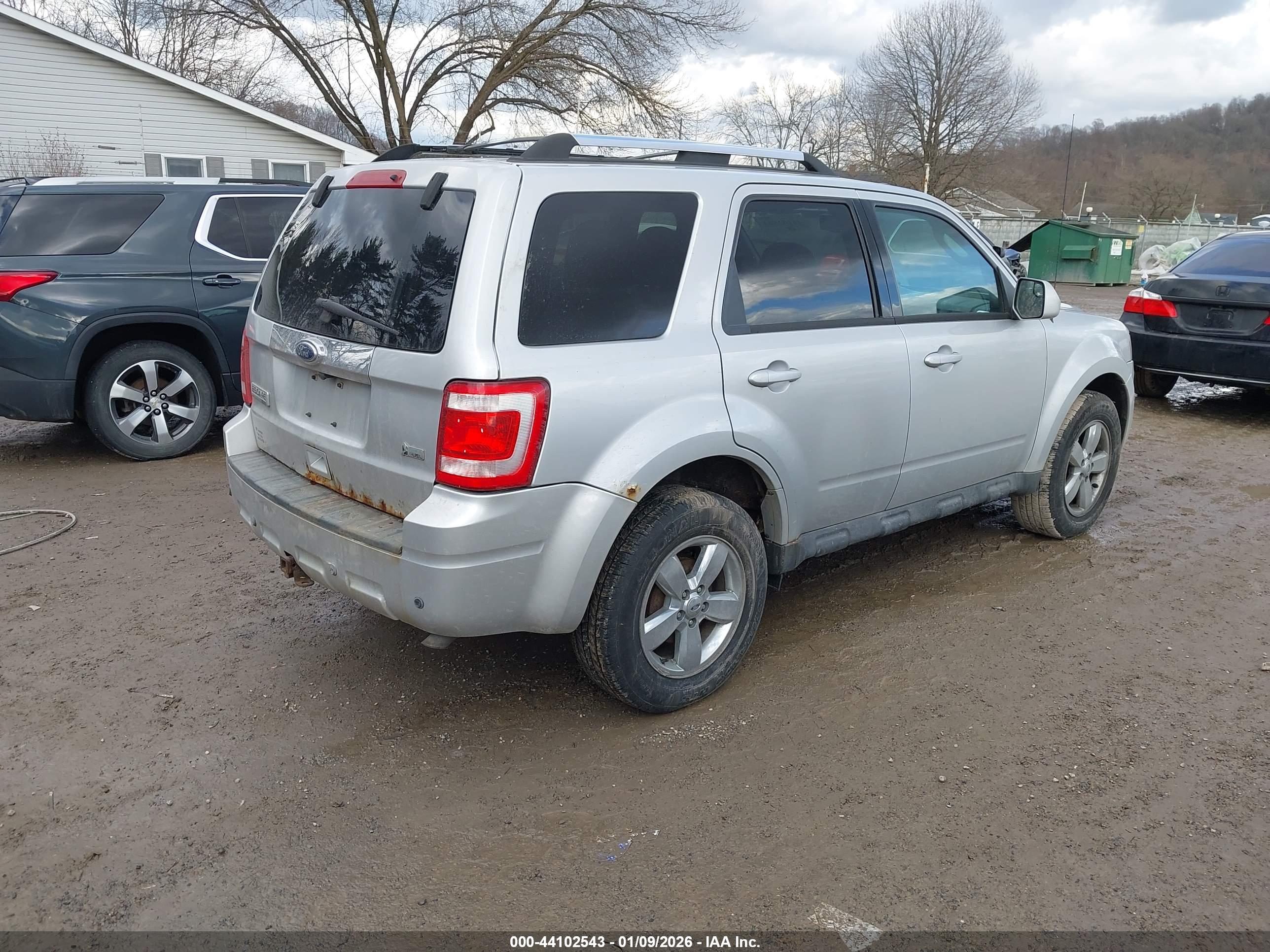 FORD ESCAPE image 4