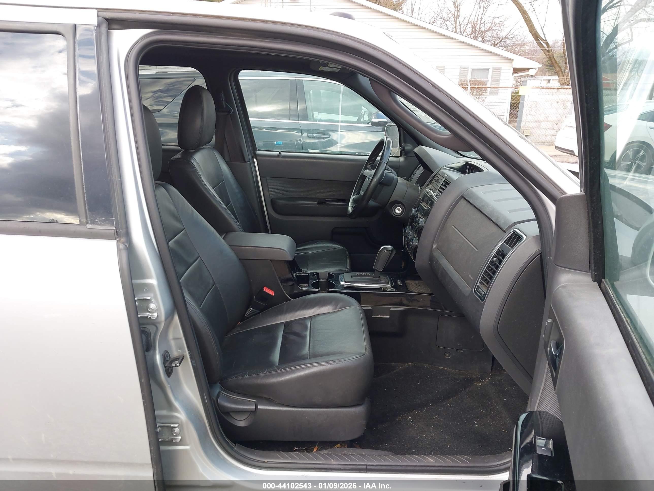 FORD ESCAPE image 5
