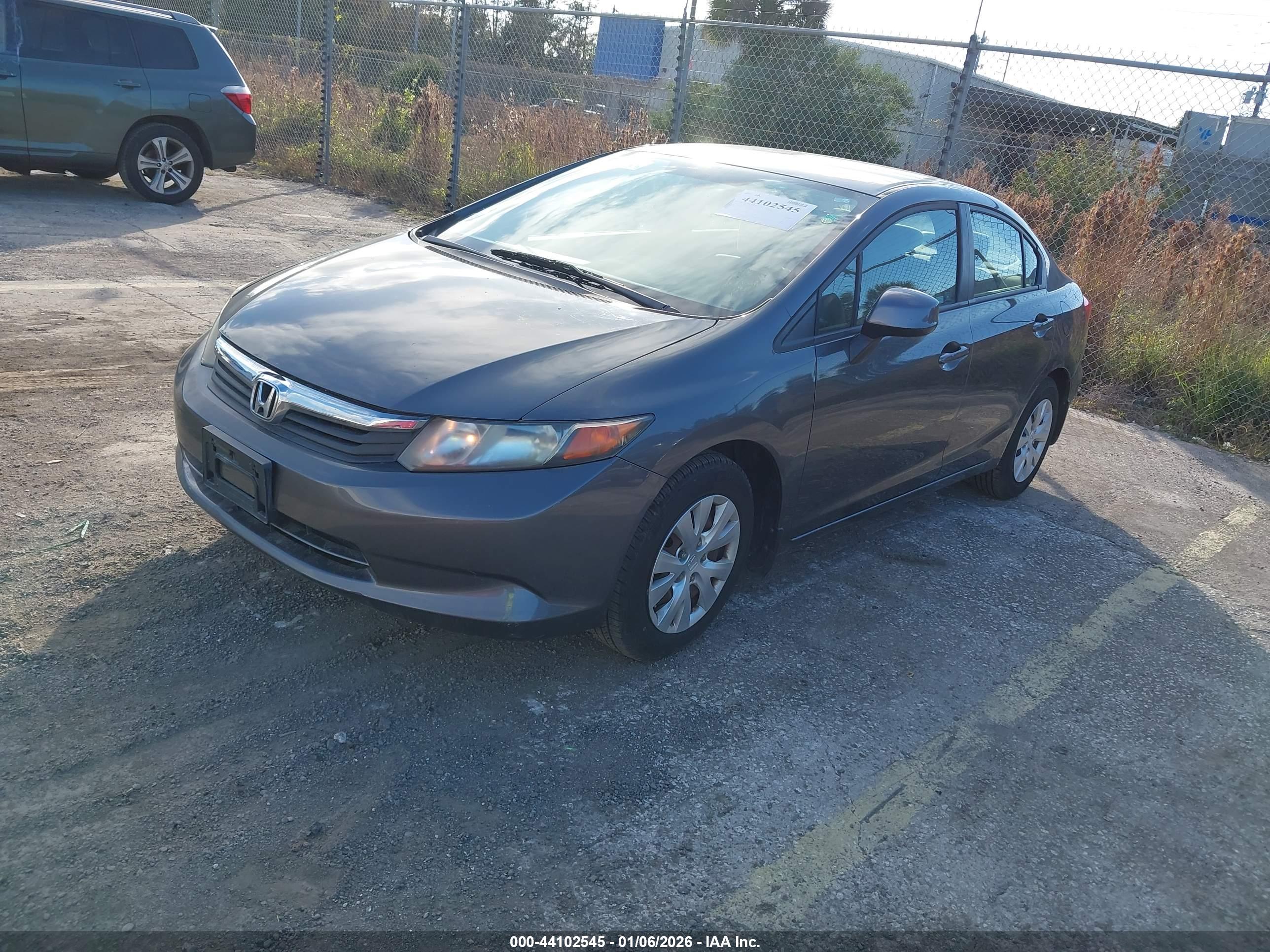 HONDA CIVIC image 2