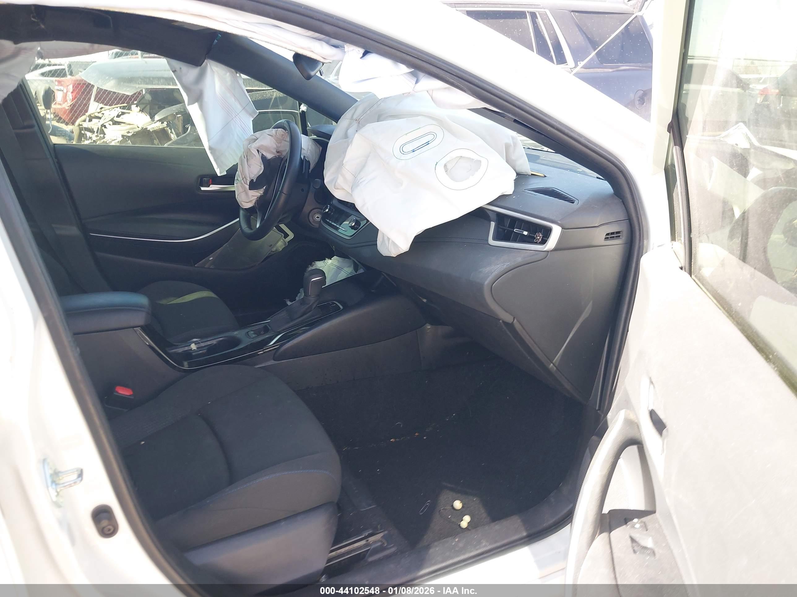 TOYOTA COROLLA image 5