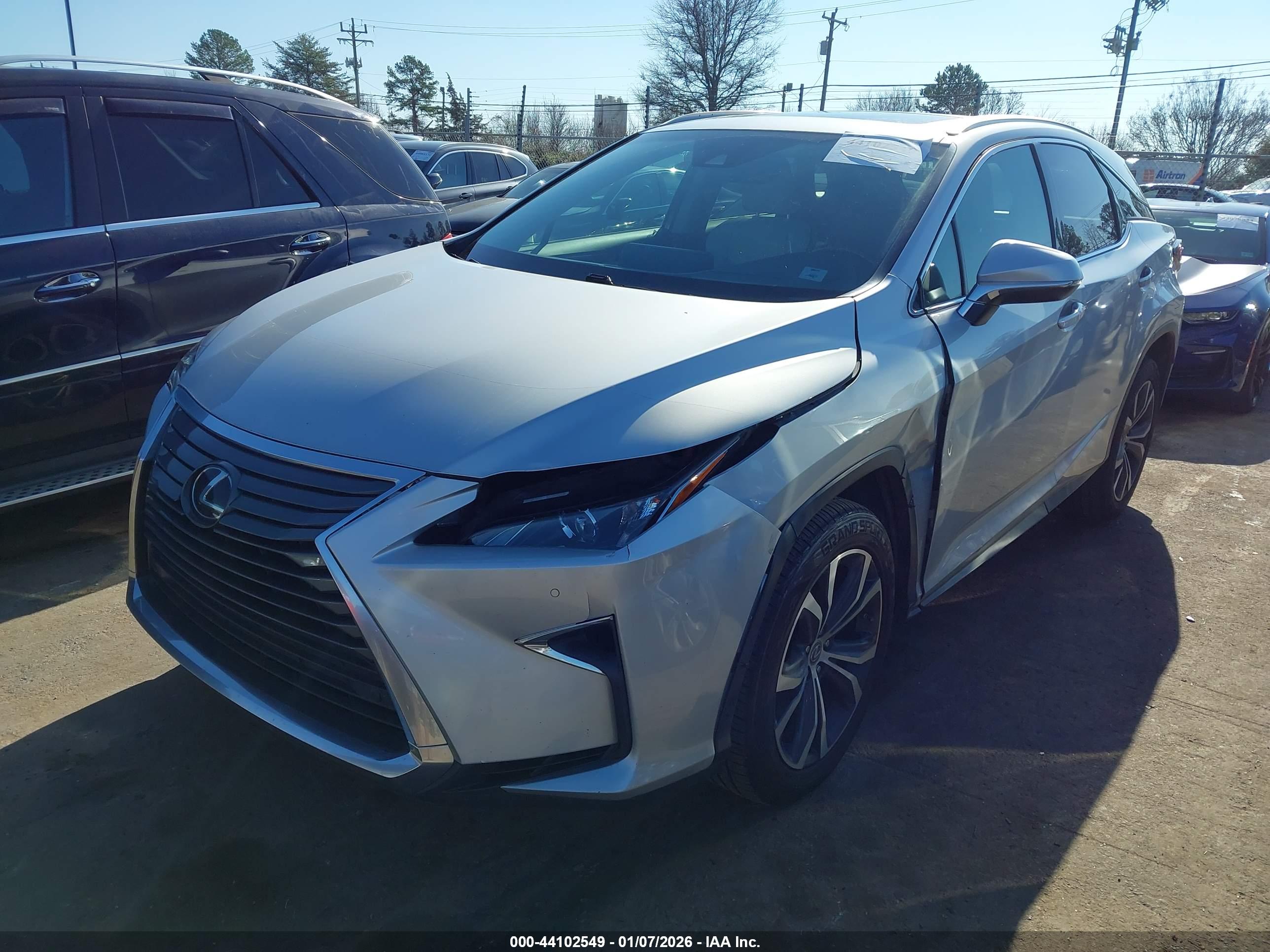 LEXUS RX image 2