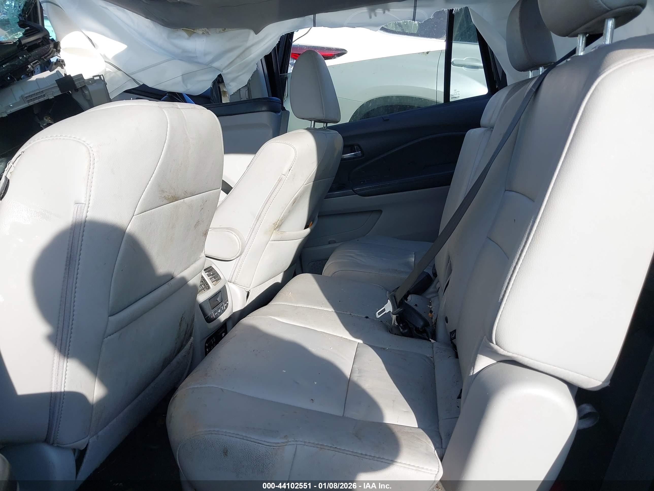 HONDA PILOT image 8