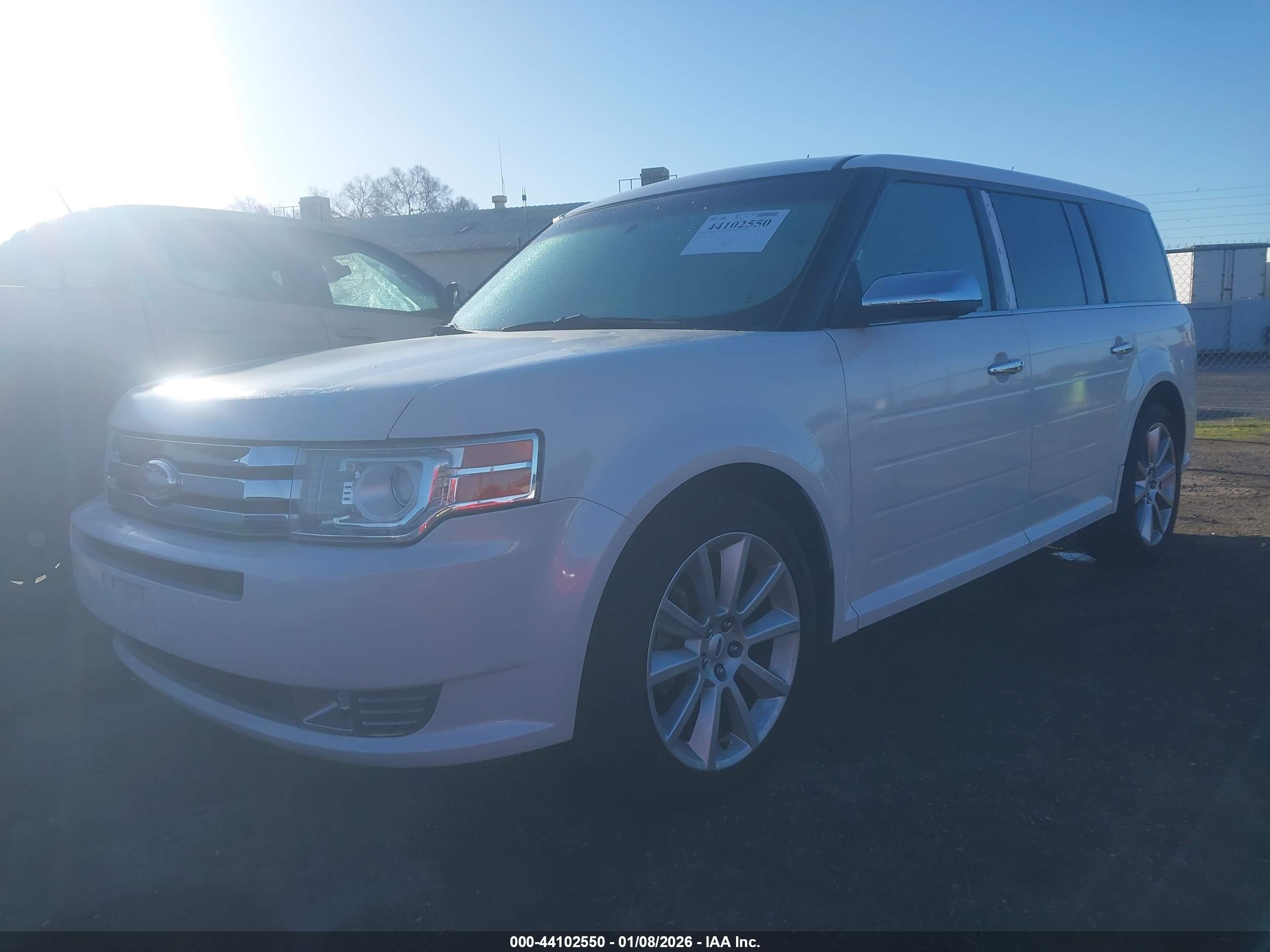 FORD FLEX image 2