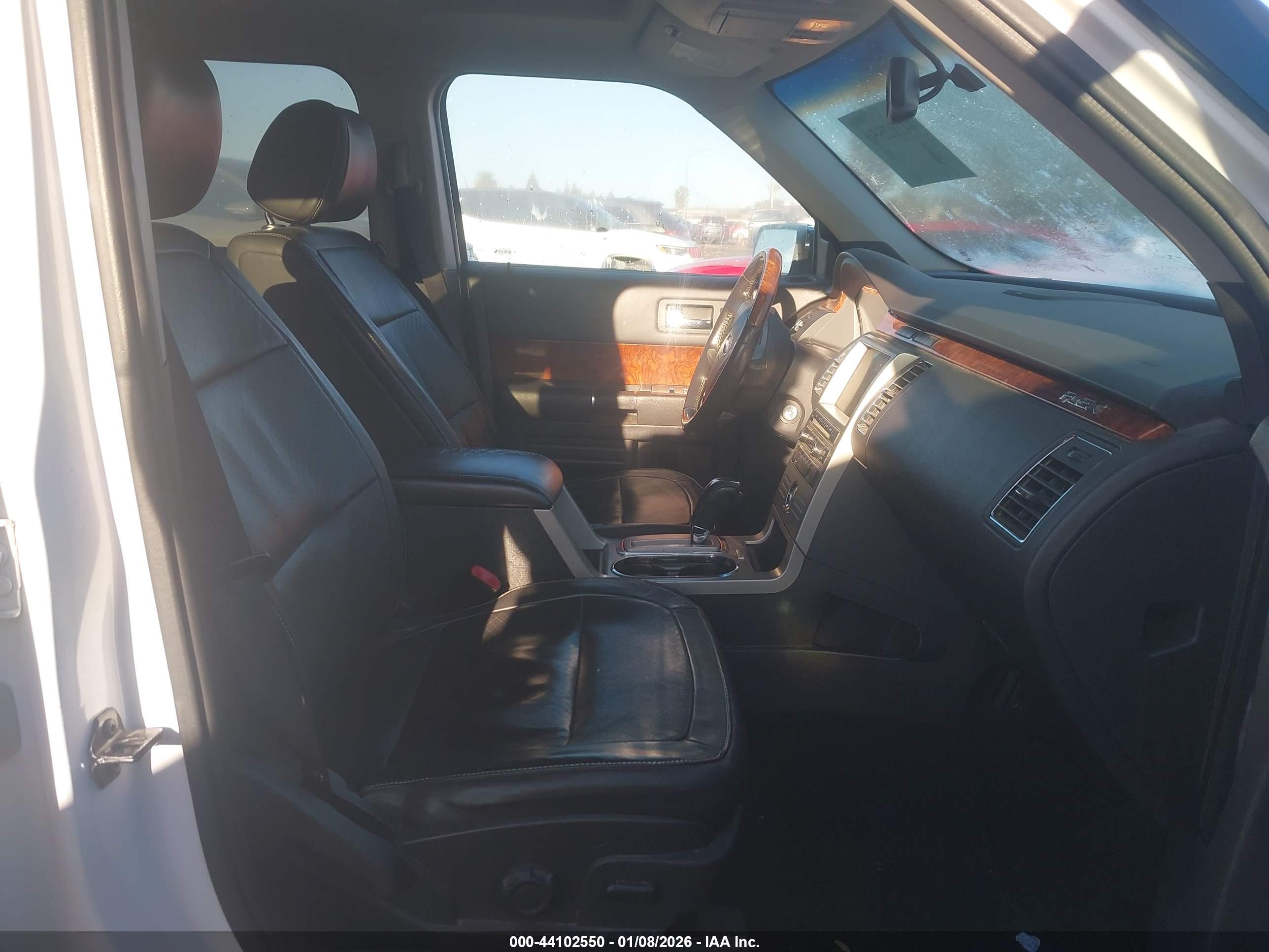 FORD FLEX image 5