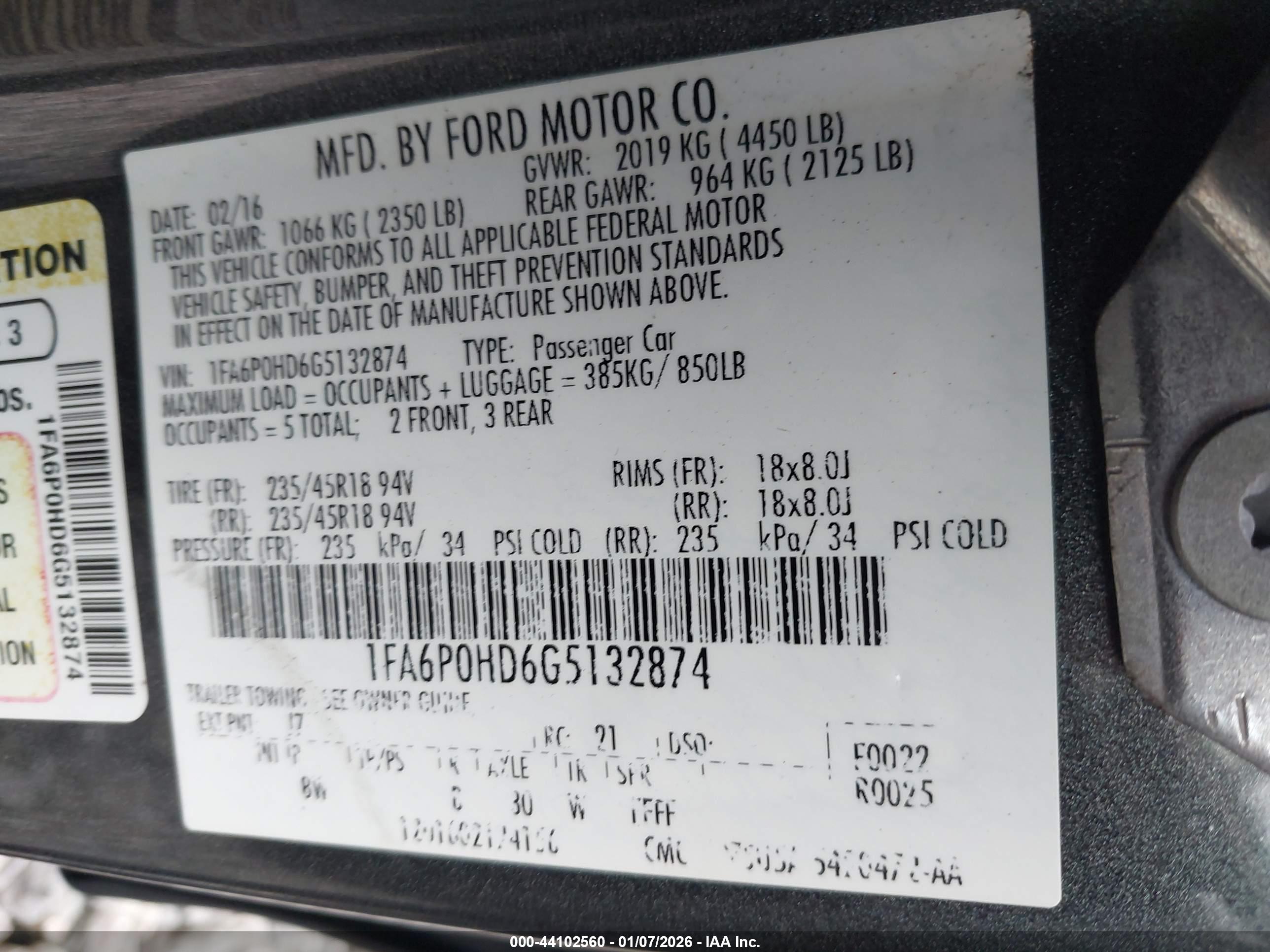 FORD FUSION image 9