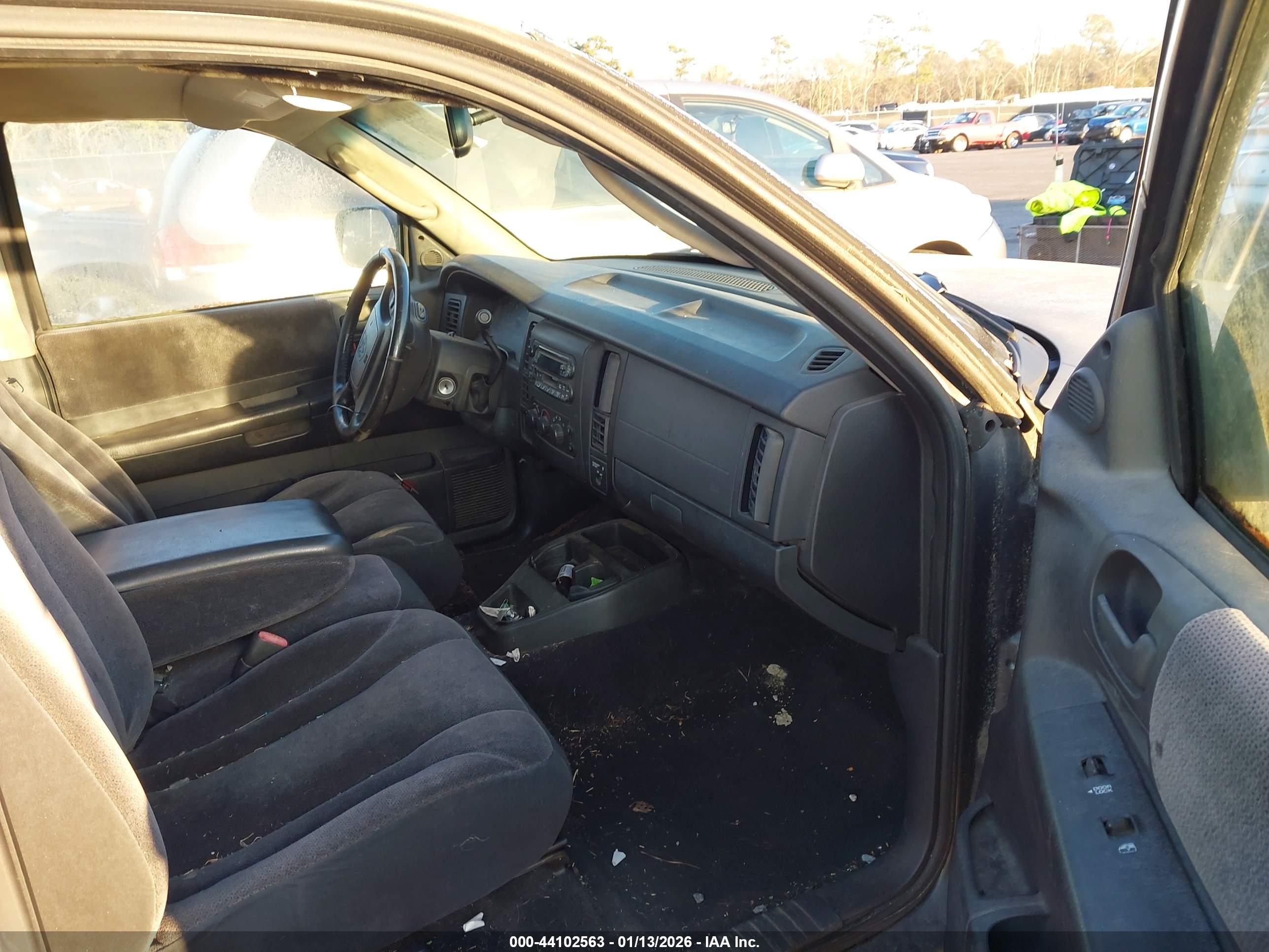 DODGE DAKOTA image 5
