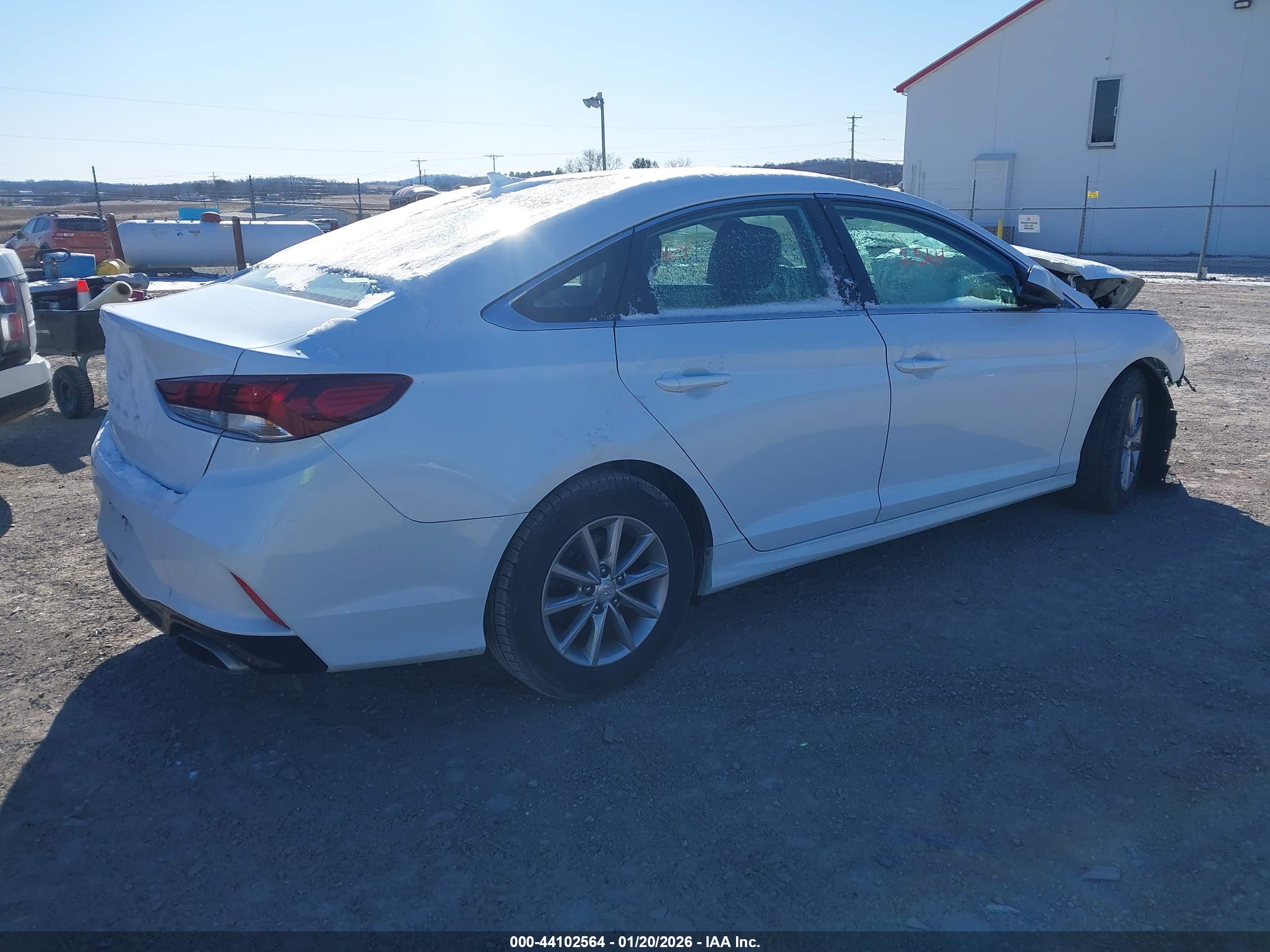 HYUNDAI SONATA image 4