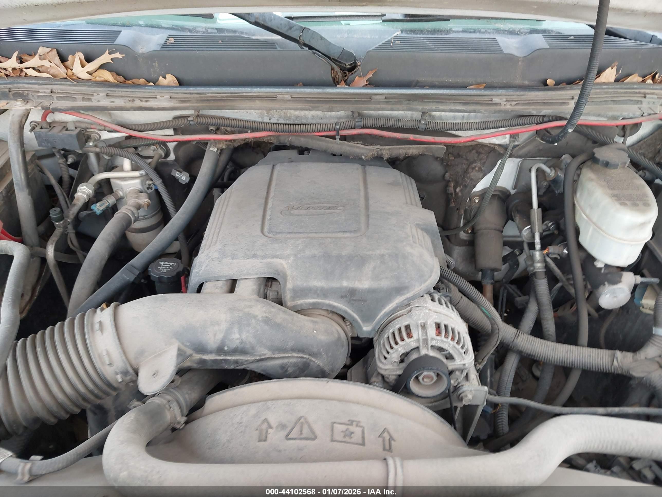 CHEVROLET SILVERADO image 10