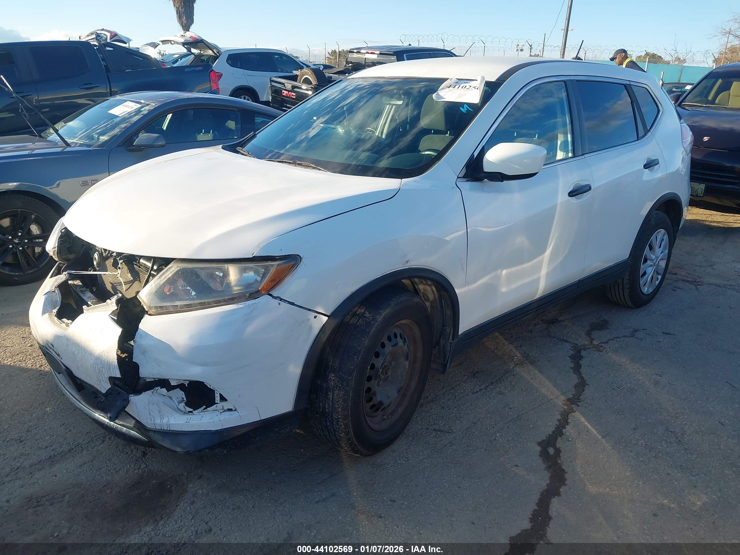 NISSAN ROGUE image 2