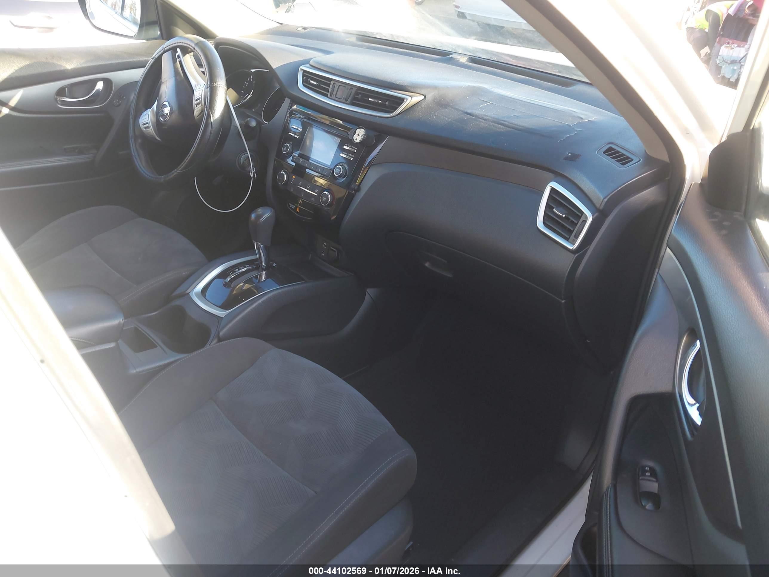 NISSAN ROGUE image 5