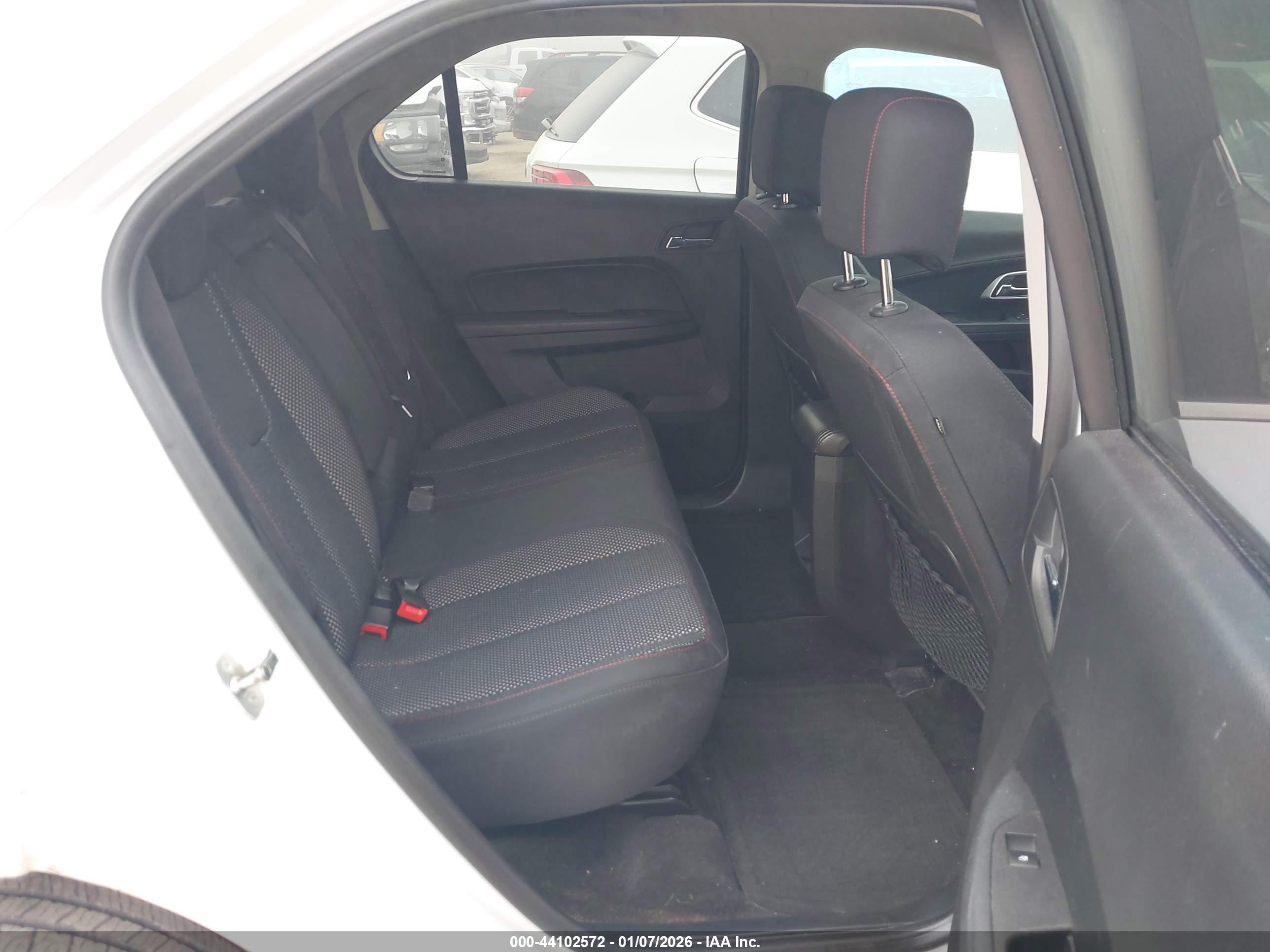 CHEVROLET EQUINOX image 8