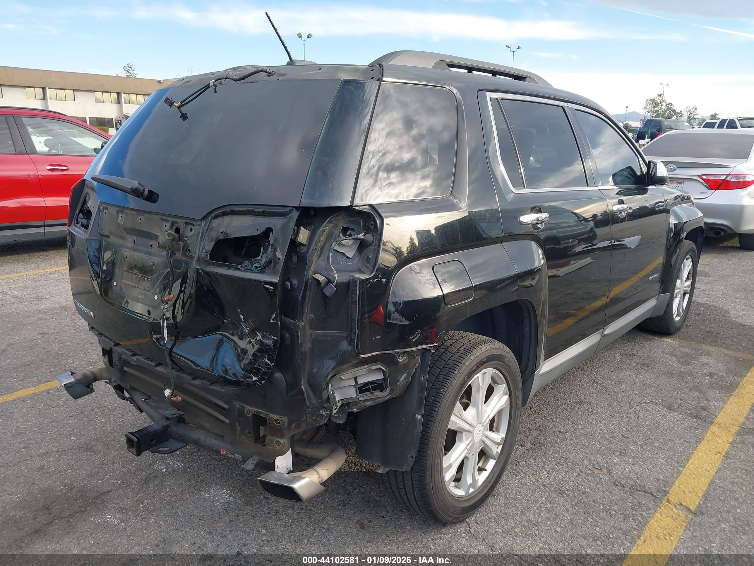 GMC TERRAIN image 4