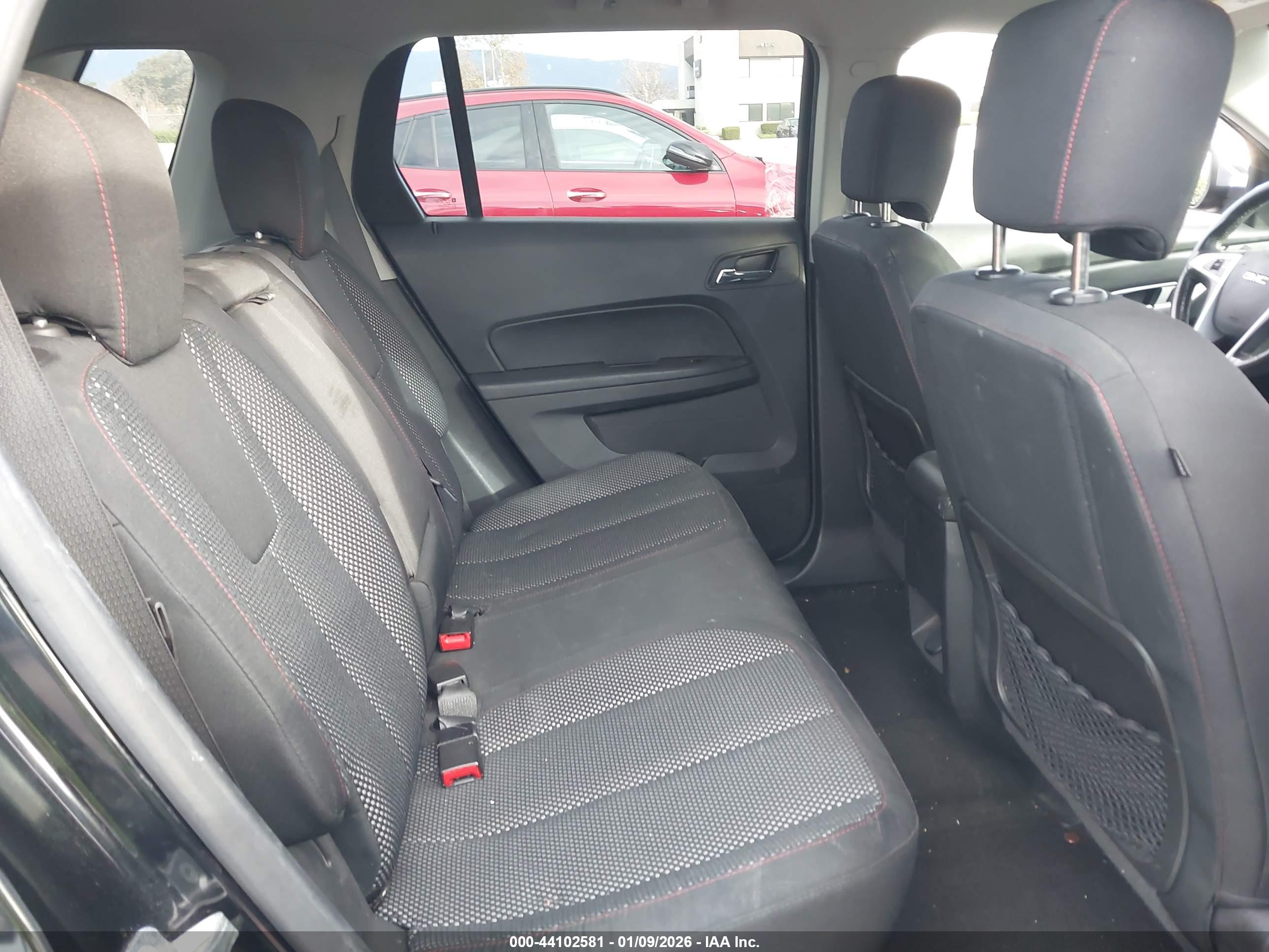 GMC TERRAIN image 8