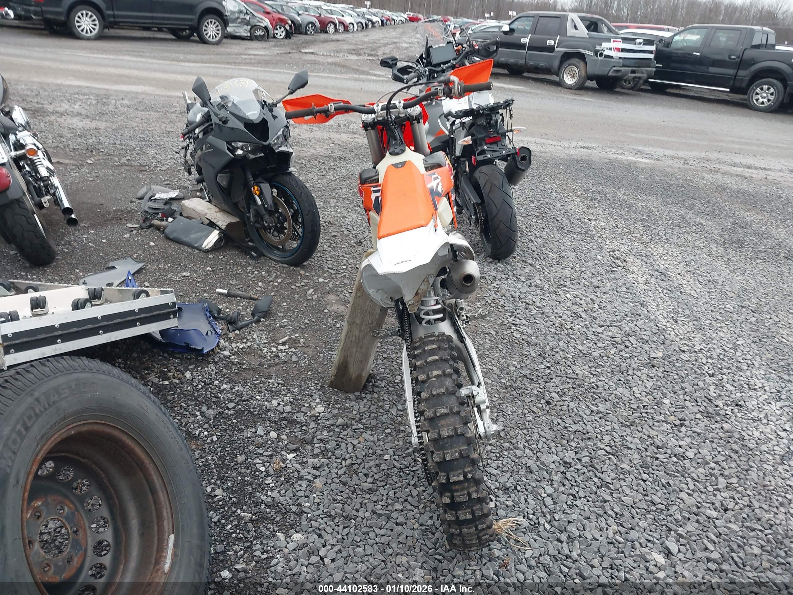 KTM 300 image 6