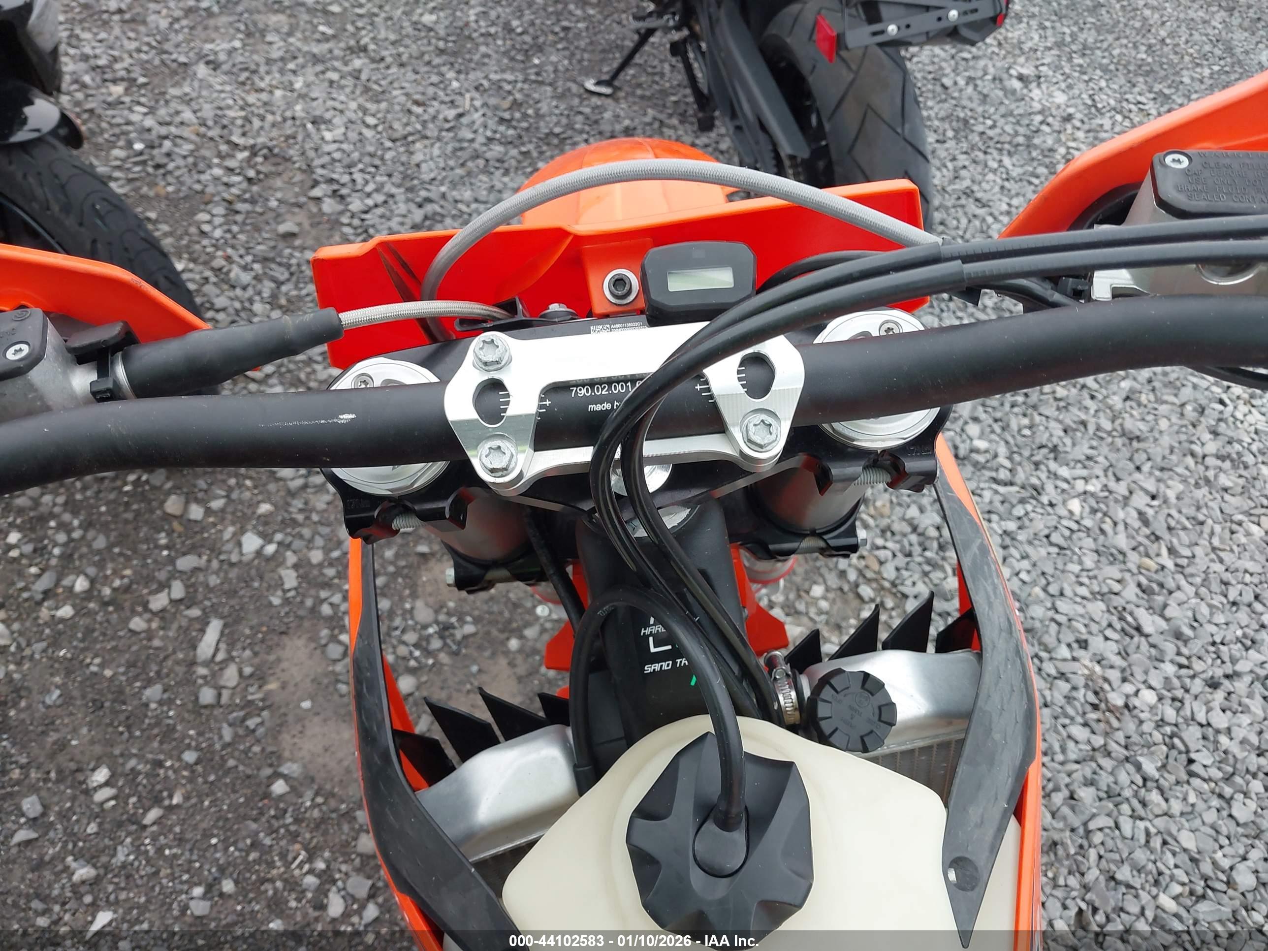 KTM 300 image 7