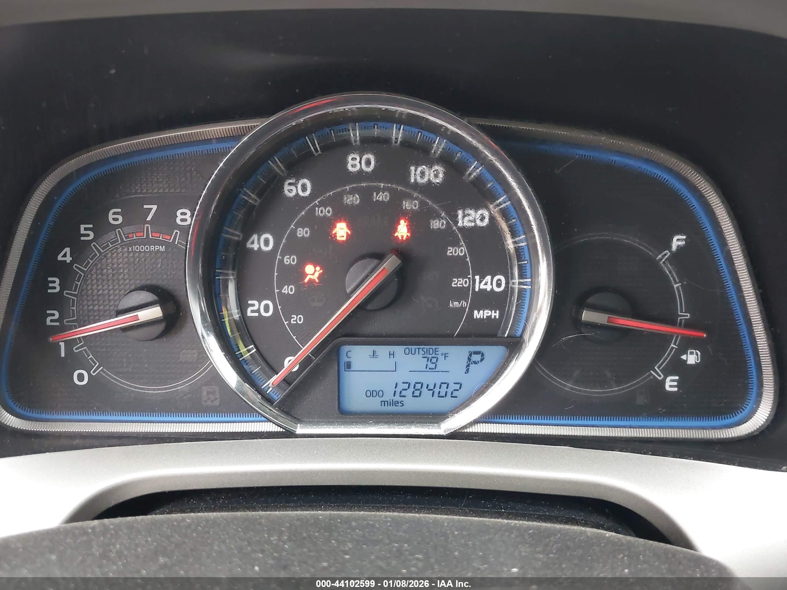 TOYOTA RAV4 image 7