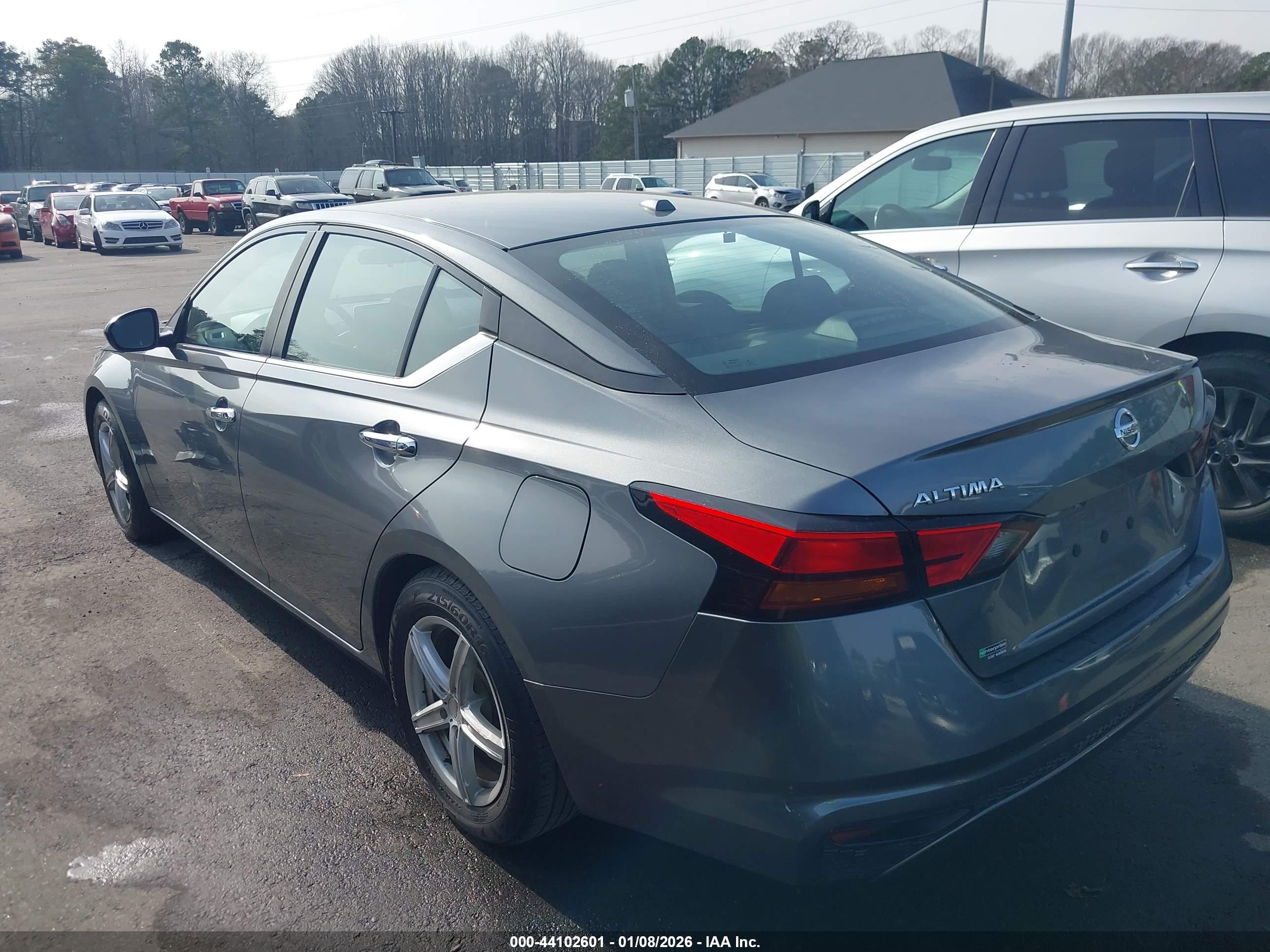 NISSAN ALTIMA image 3