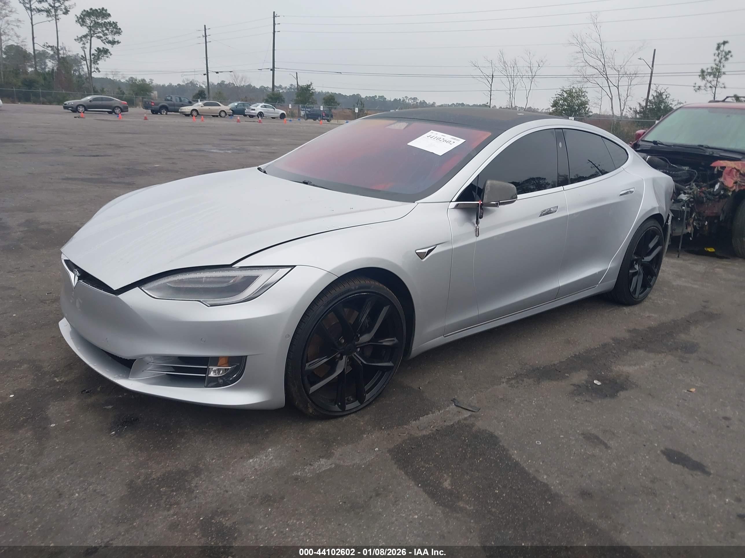 TESLA MODEL image 2