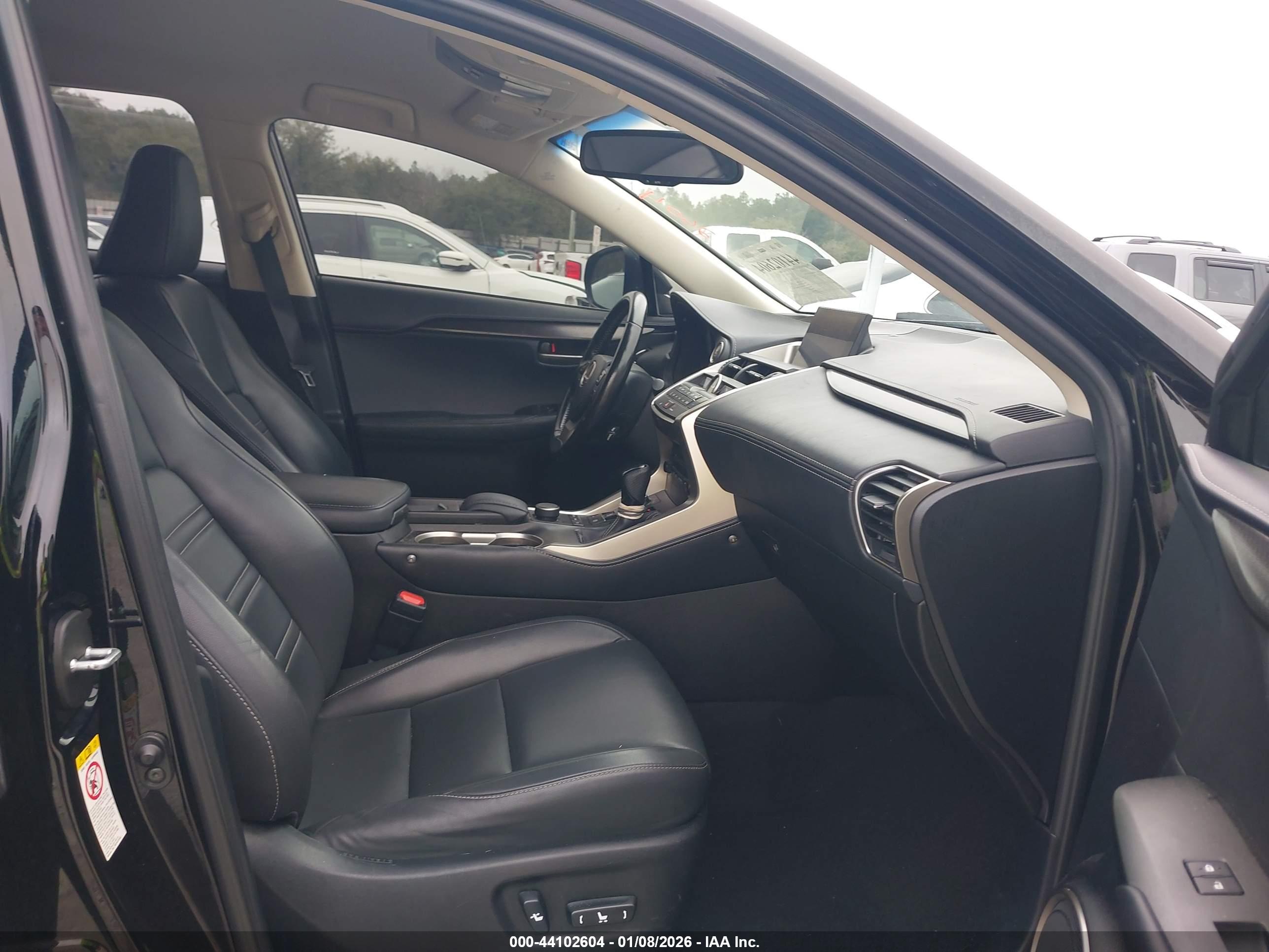 LEXUS NX image 5