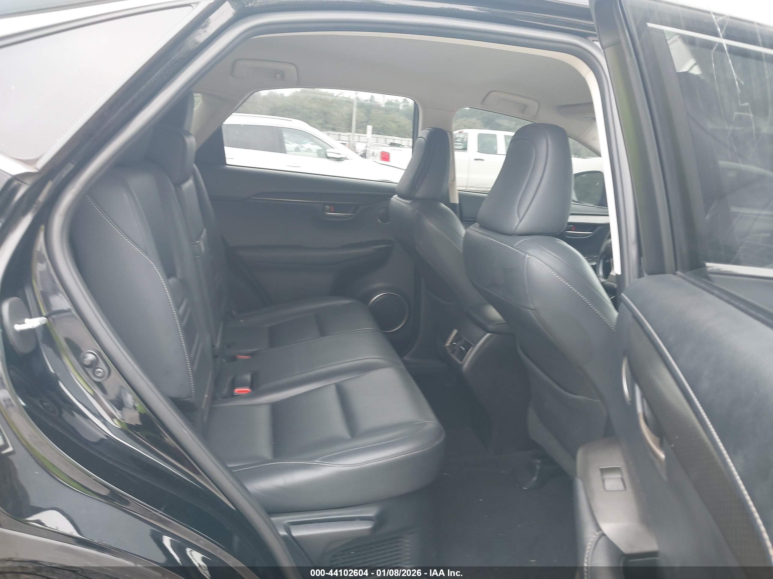 LEXUS NX image 8